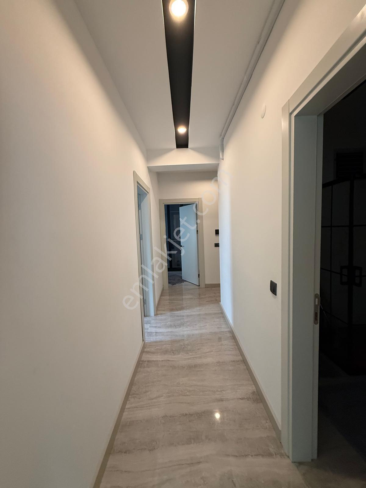 Kuşadası Otogar Arkası 2+1 Eşyalı Havuzlu Site İçi Kiralık Daire - Görsel 9