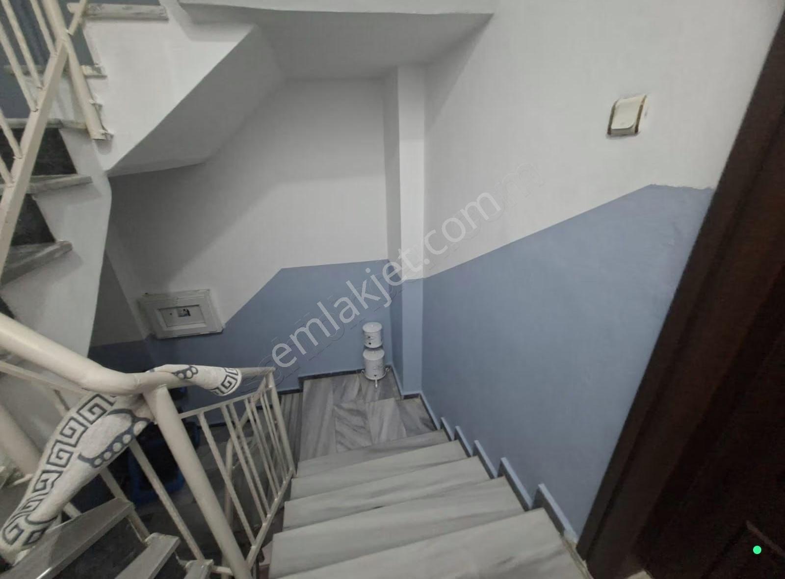 3+1 120m² 2.kat Göbek Daire Kredide Sınır Yok 2008 Yapımı - Görsel 12