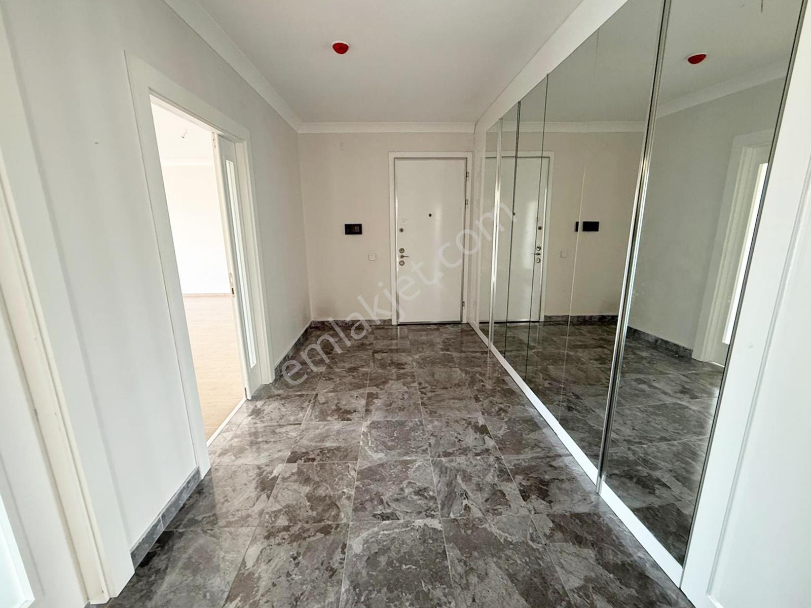 Ovacık Yakını Gözde Sitede 240 M2 Genişlikde 4+1 - Görsel 9