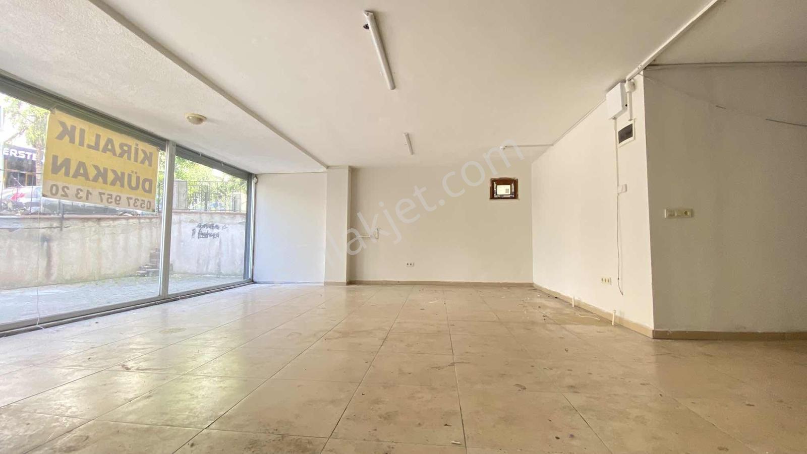 Demokrasi Caddesi'nde 110 M² Giriş Dükkan Cadde Cepheli Kepenkli - Görsel 25