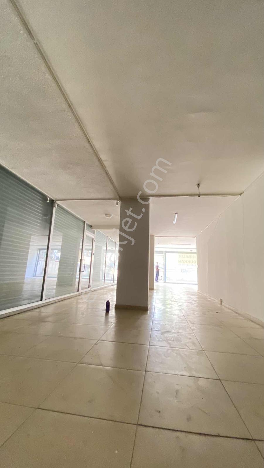 Demokrasi Caddesi'nde 110 M² Giriş Dükkan Cadde Cepheli Kepenkli - Görsel 5