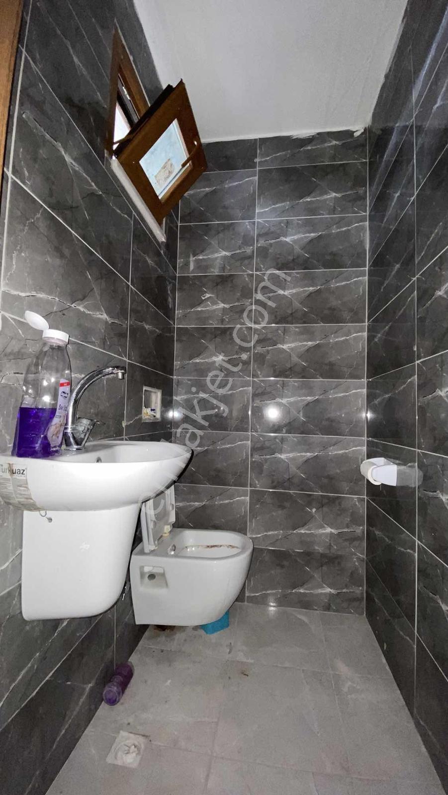Demokrasi Caddesi'nde 110 M² Giriş Dükkan Cadde Cepheli Kepenkli - Görsel 26