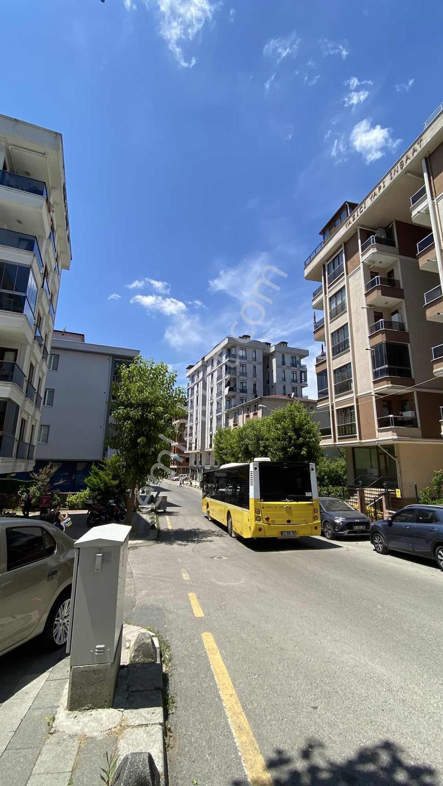 Demokrasi Caddesi'nde 110 M² Giriş Dükkan Cadde Cepheli Kepenkli - Görsel 9