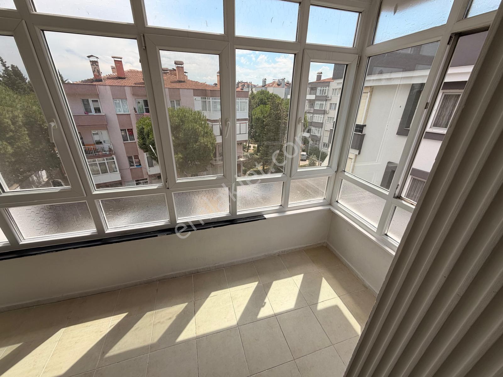 Gaziemir Atıfbey Mah. 3+1 135 M2 Kiralık Daire - Görsel 6