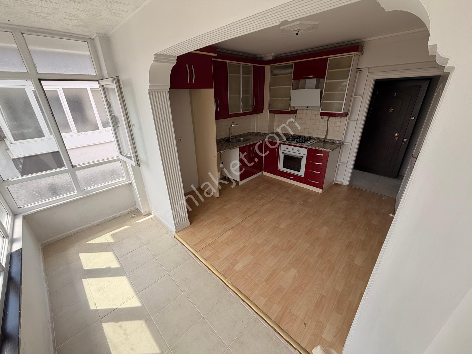 Gaziemir Atıfbey Mah. 3+1 135 M2 Kiralık Daire - Görsel 4