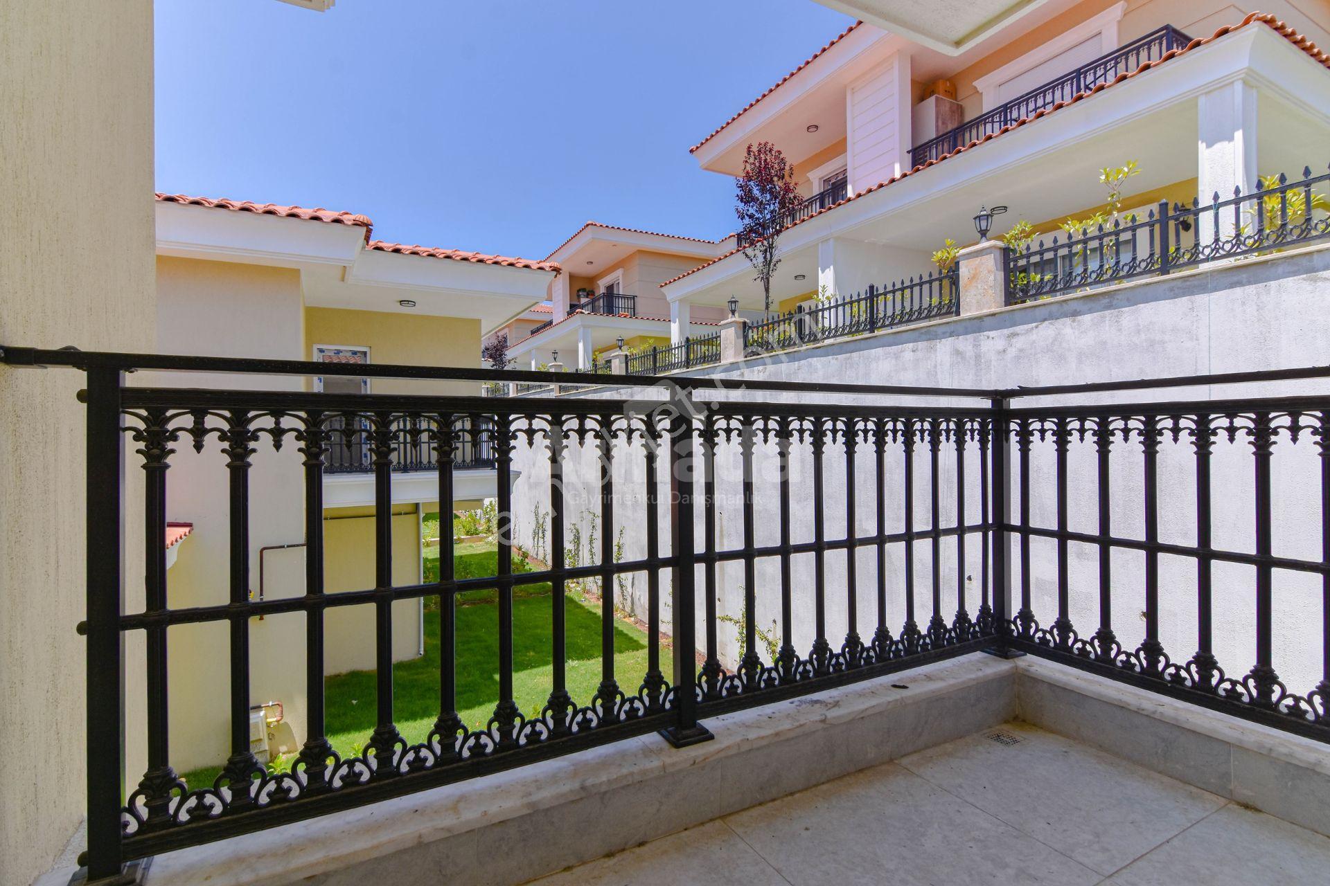 Aydın Söke İlçesinde Yer Alan Modern Şık Ve Prestijli Villa - Görsel 28
