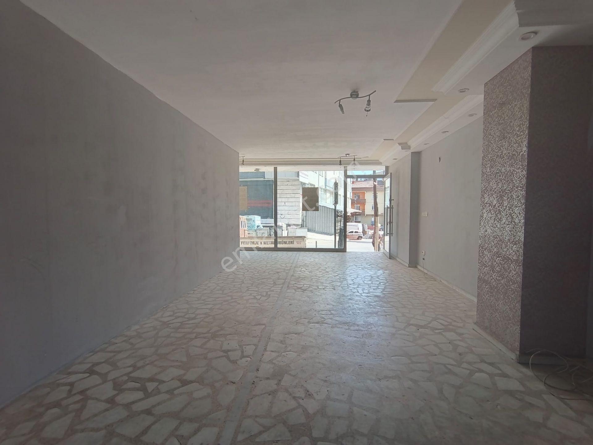 Çekmeköy Çamlık Mh Şahinbey Cd Yakın Kiralık 60m² İşyeri