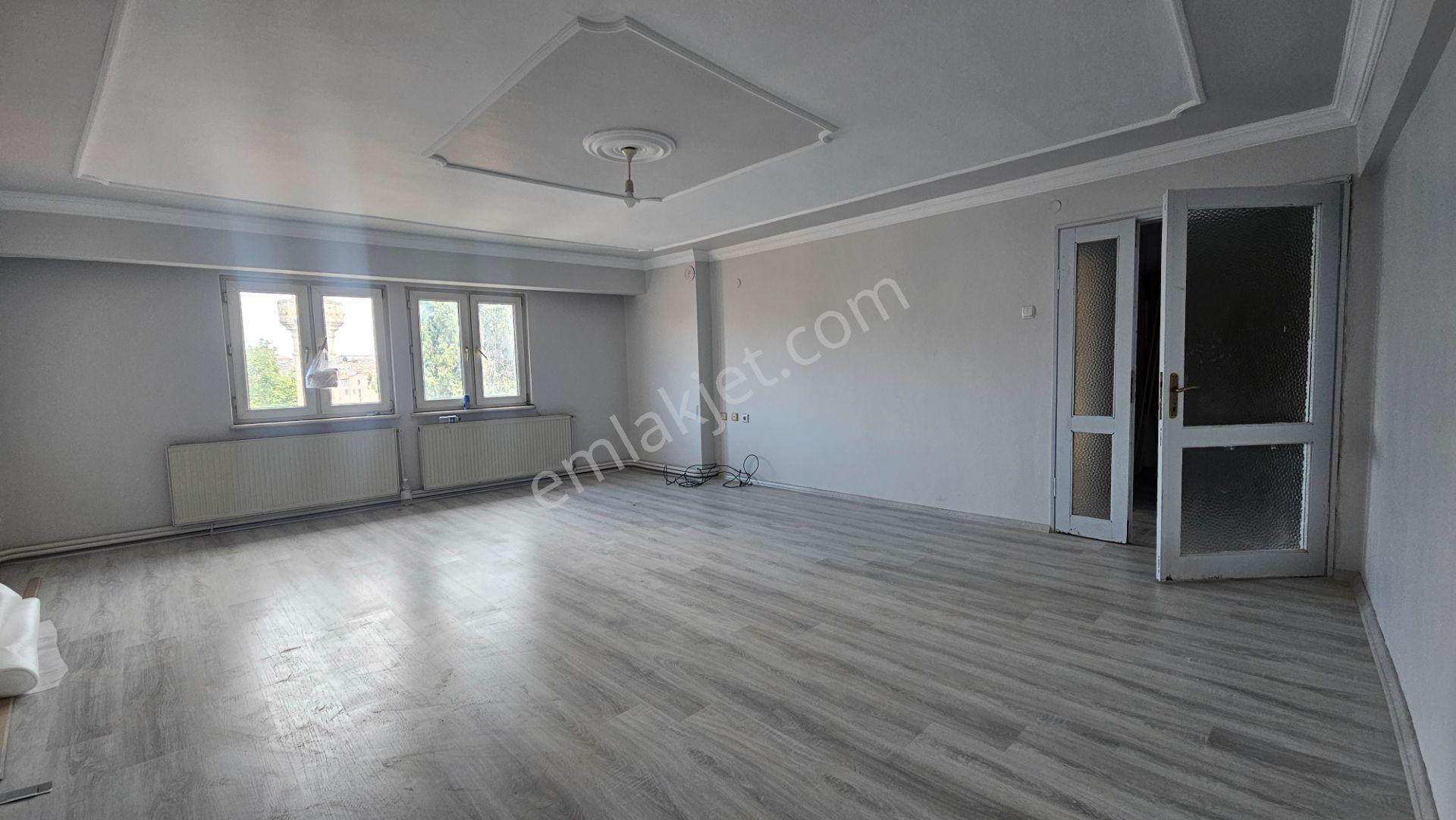 C21 Loca'dan Çarşı Merkezde Satılık 2+1 Daire - Görsel 3