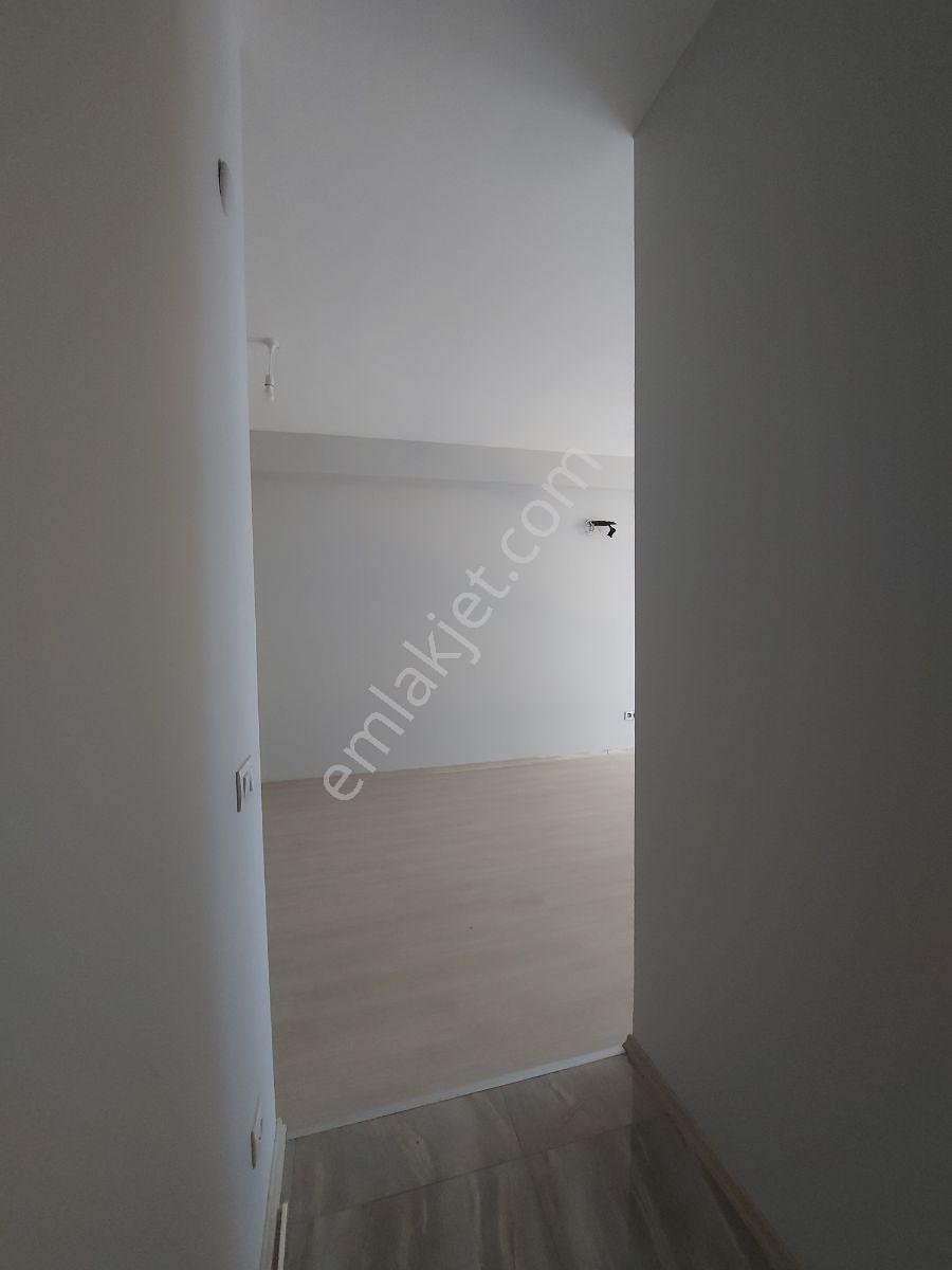 Rams Yapı Esatpaşa'da (site) Havuzlu Ve Balkonlu 2+1 Kiralık! - Görsel 5