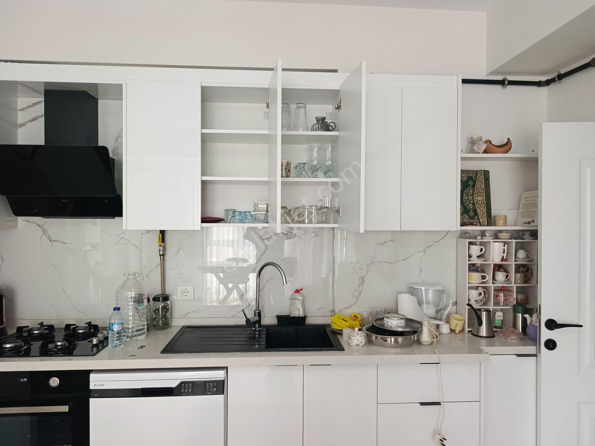 Bayraklı Mansuroğlu Yeni Binada Satılık 2+1 Oturuma Hazır Daire - Görsel 9