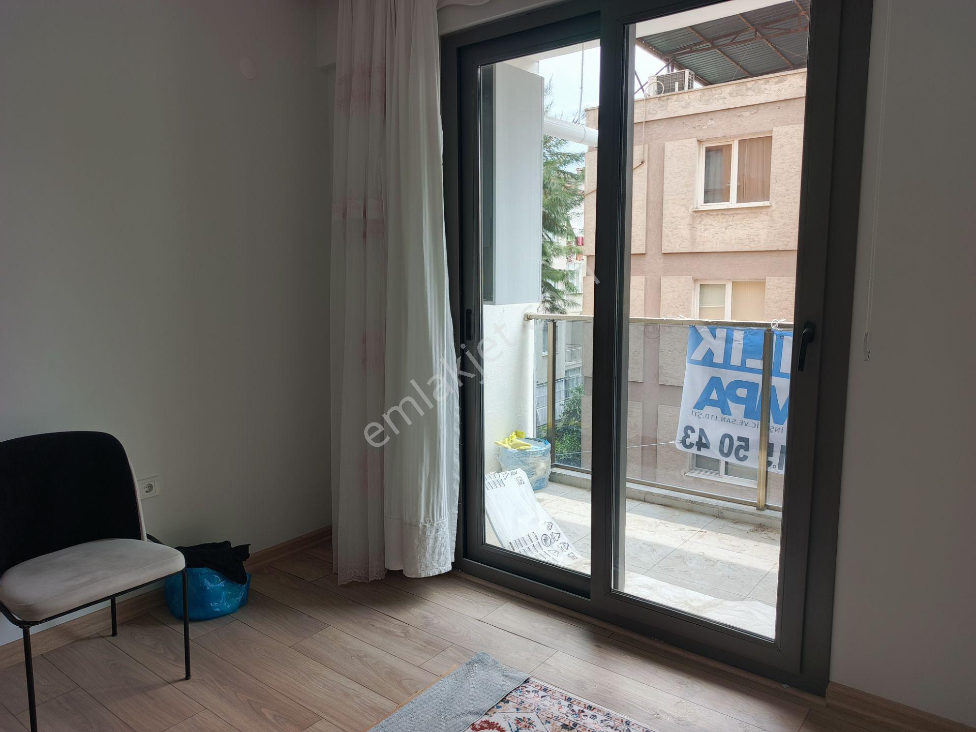 Bayraklı Mansuroğlu Yeni Binada Satılık 2+1 Oturuma Hazır Daire - Görsel 13