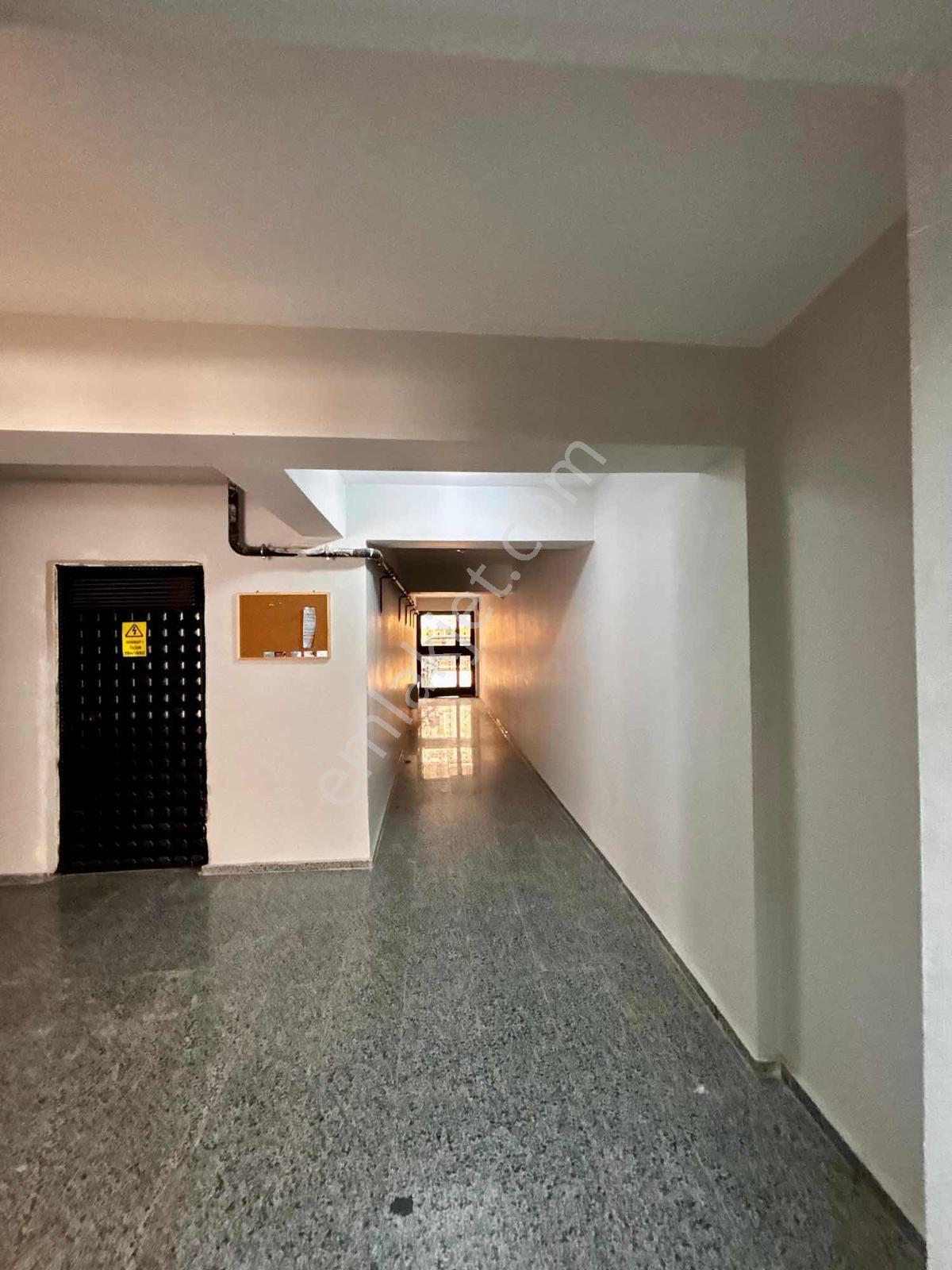 Gazi Mahallesi 2+1 | 1 Yaşında Bina | Kapalı Otopark | Asansör - Görsel 28