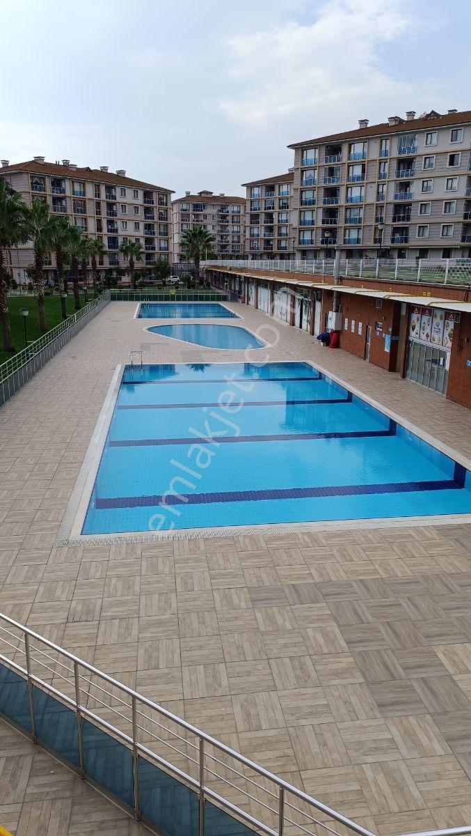 Yıldız Emlak'tan Lüx Site Petkim Parkta 3+1 130m² Satılık Daire