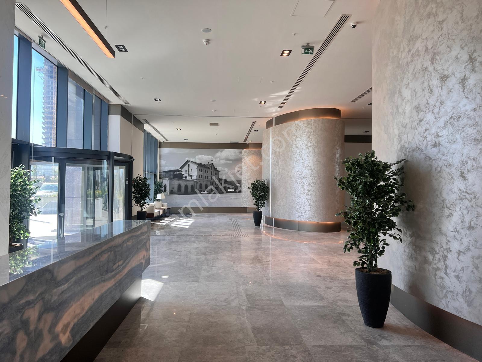 İzmirin En Güzel Gece Mazarasında Kiralık 1+1 Mobilyalı Daire - Görsel 26