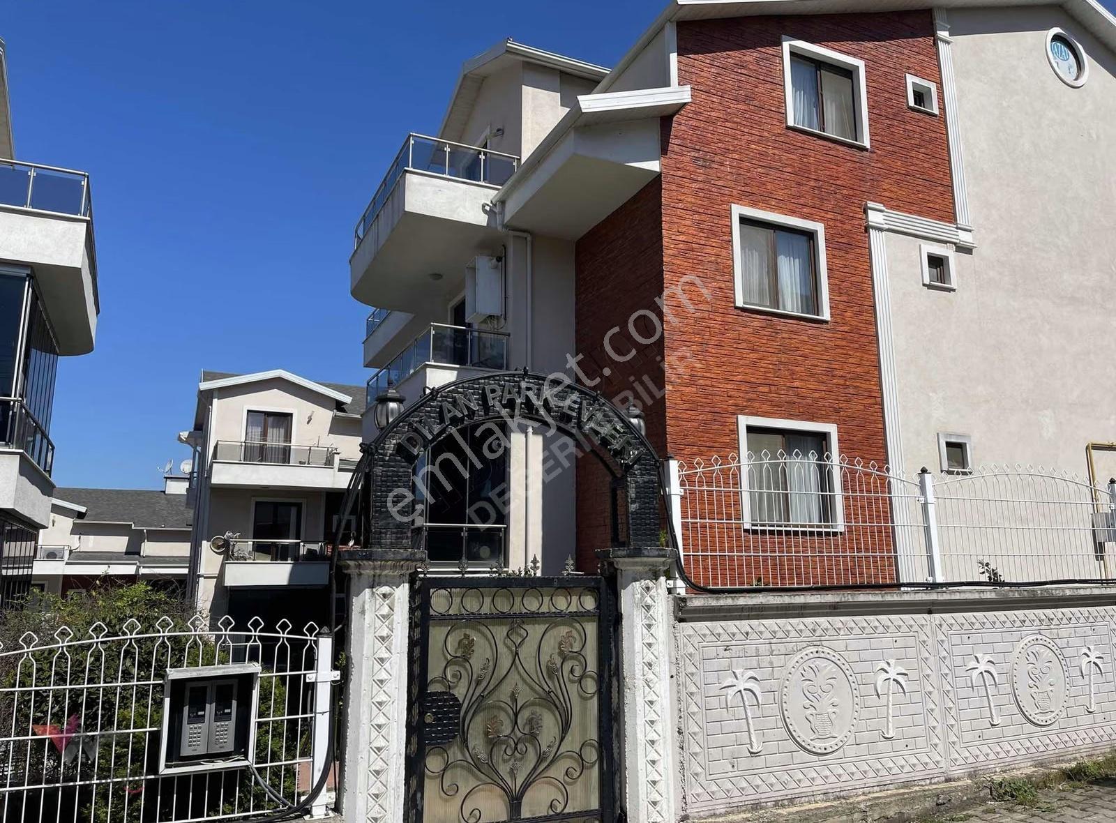 Villa Havasında Özel Alanı Olan, Satılık Bahçe Dubleks 4+1 Daire - Görsel 2