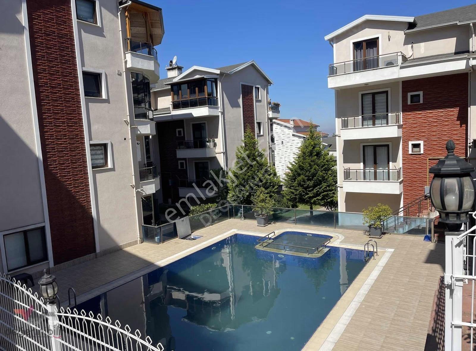 Villa Havasında Özel Alanı Olan, Satılık Bahçe Dubleks 4+1 Daire