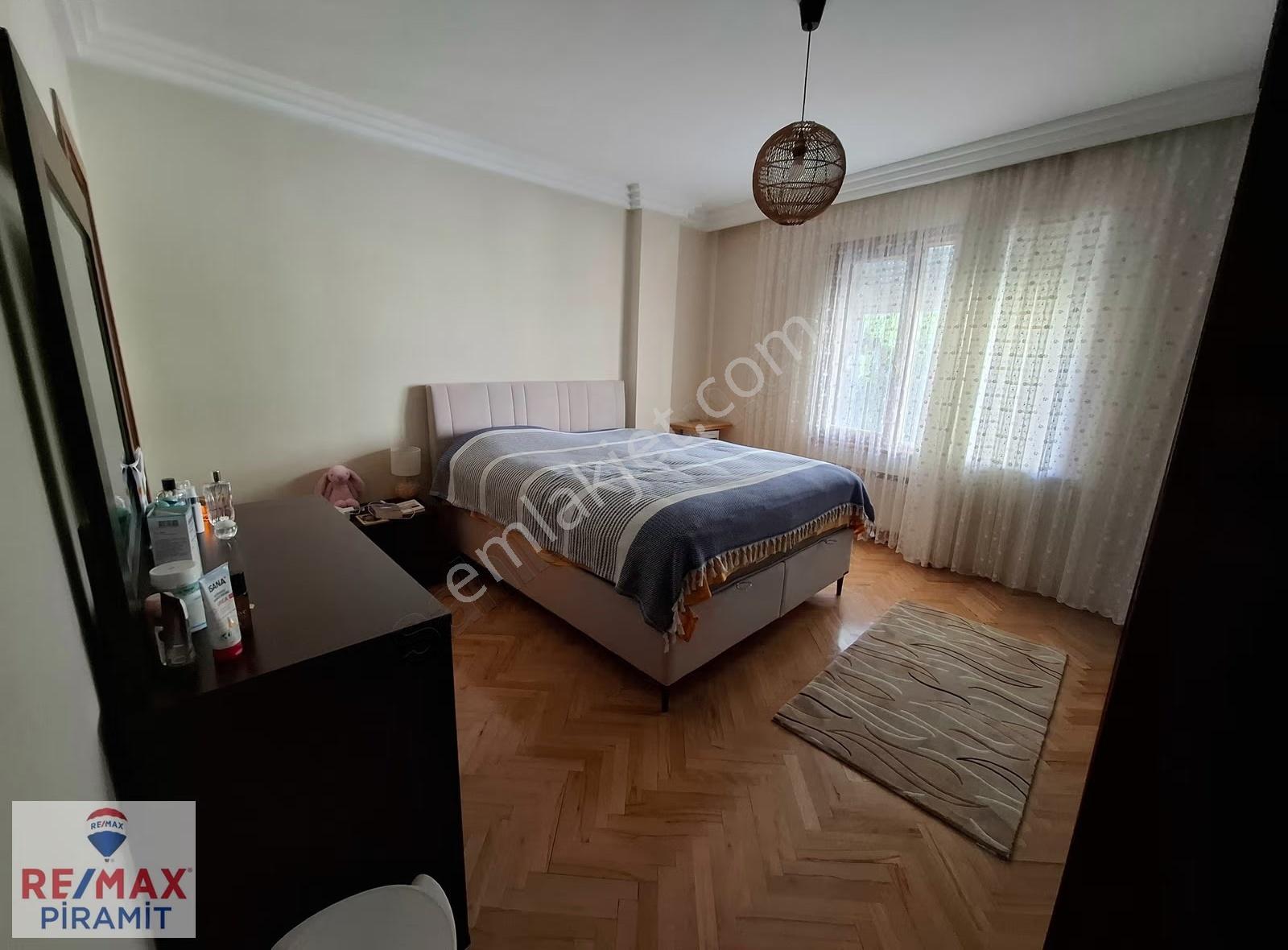 Üsküdar Salacak'ta 3+1 145 M2 Deniz Manzaralı Kiralık Daire - Görsel 28