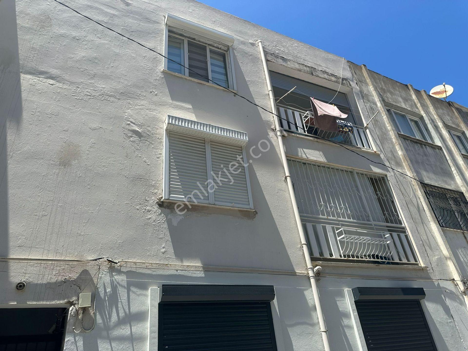 Kuşadası Merkezde 2+1 Eşyalı Kiralık Daire - Görsel 26