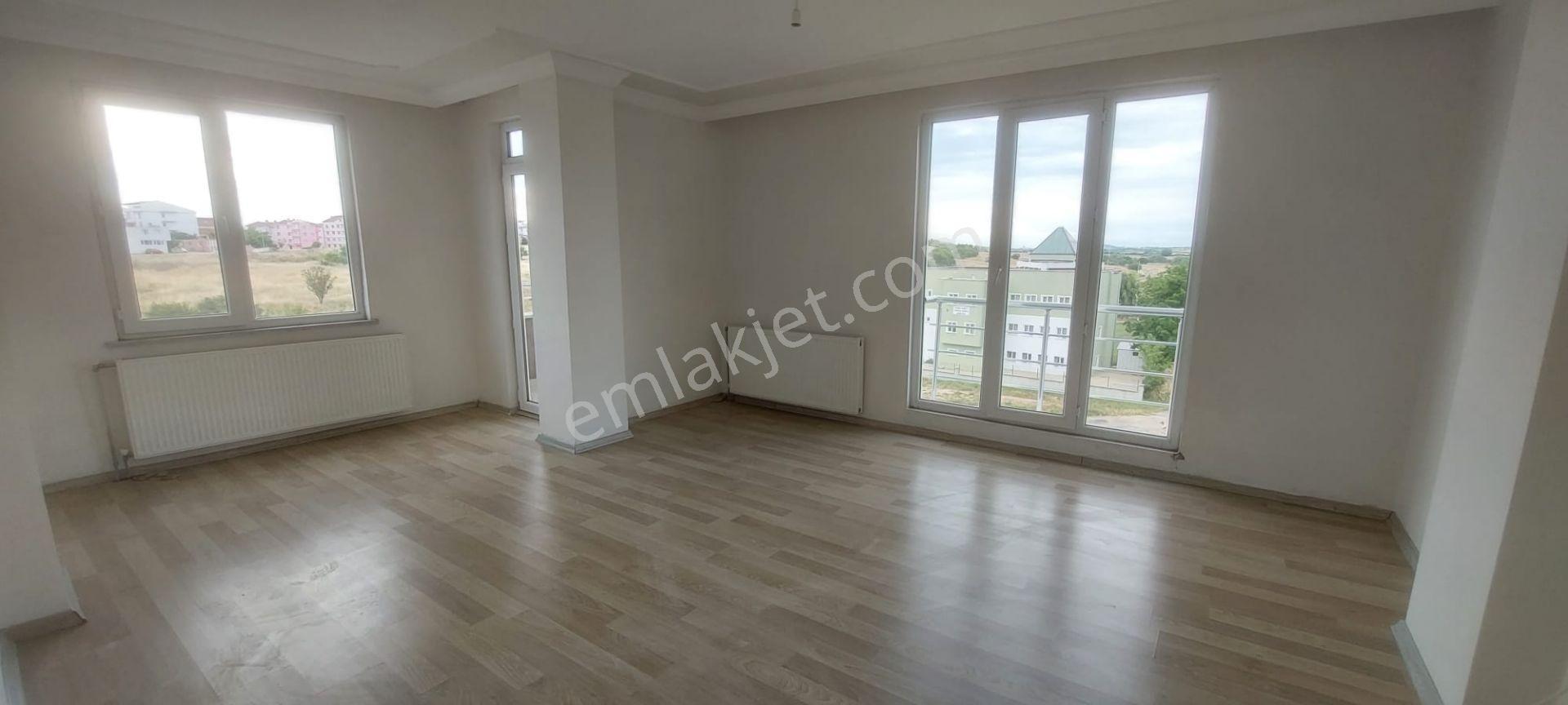 Kırklareli/merkez Cumhuriyet Mahallesi Kiralık 3+1 Daire