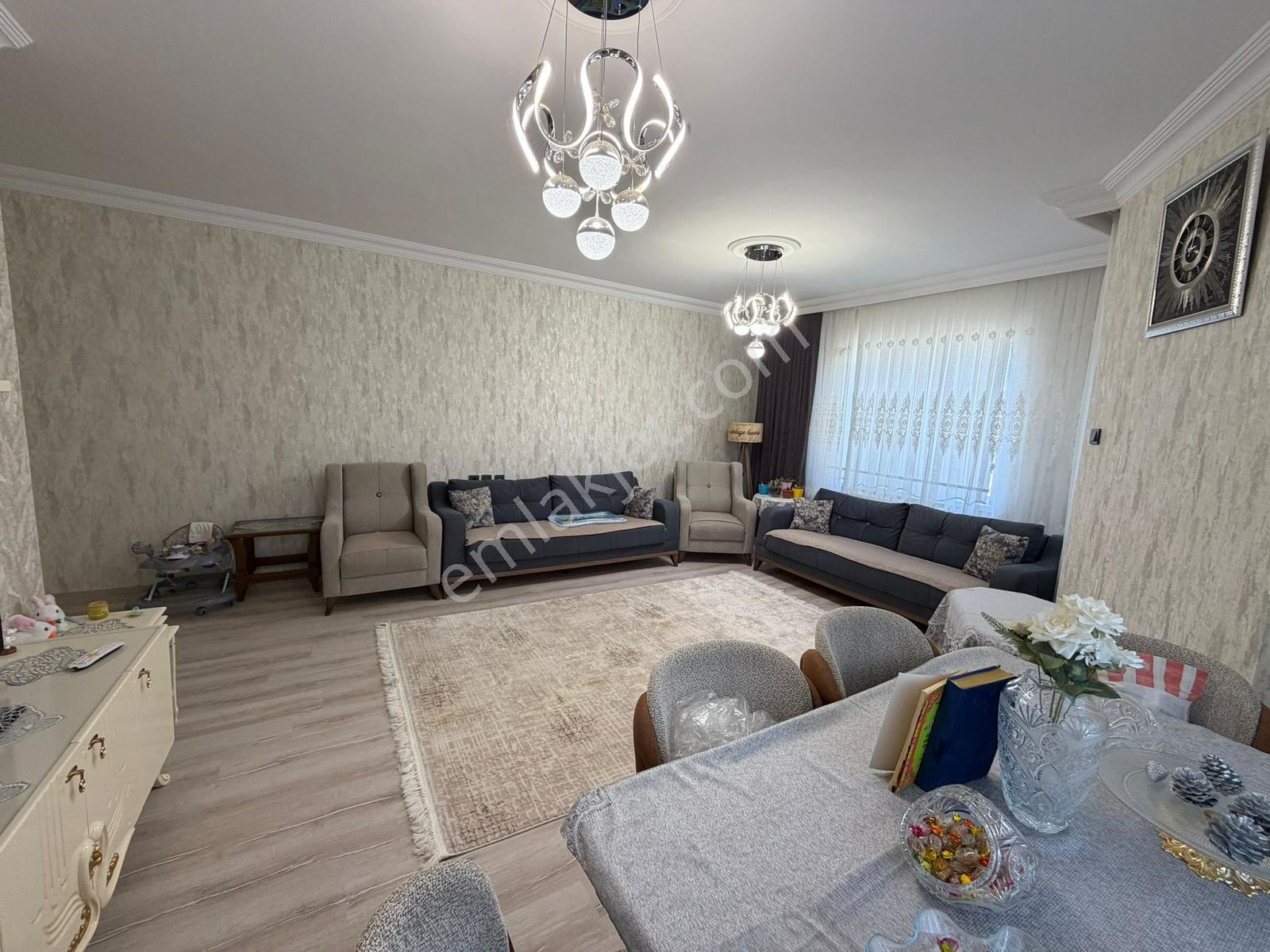 Şahintepe Mahallesinde Kiralık Geniş Bakımlı 3+1 Daire - Görsel 21