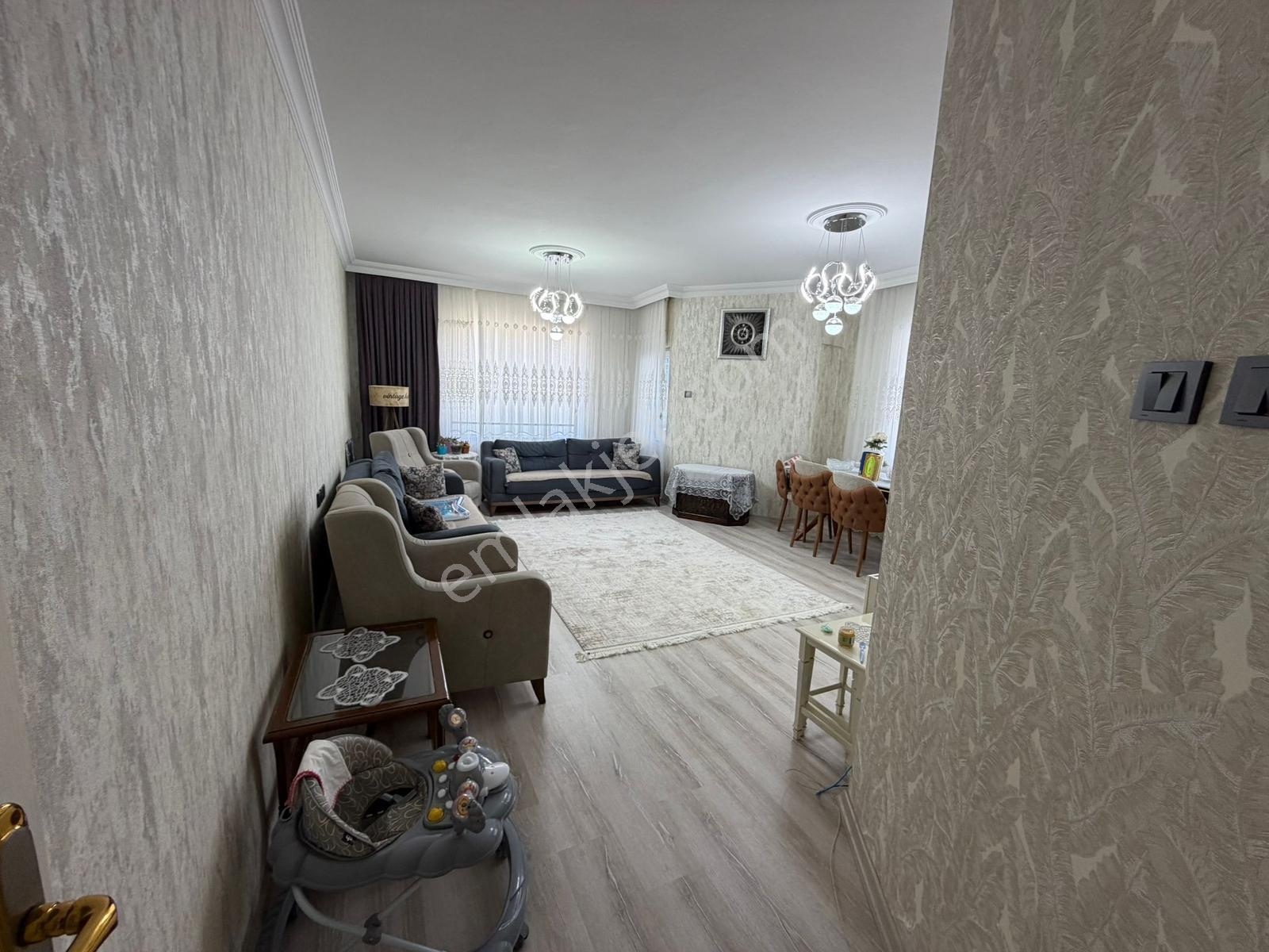 Şahintepe Mahallesinde Kiralık Geniş Bakımlı 3+1 Daire - Görsel 32