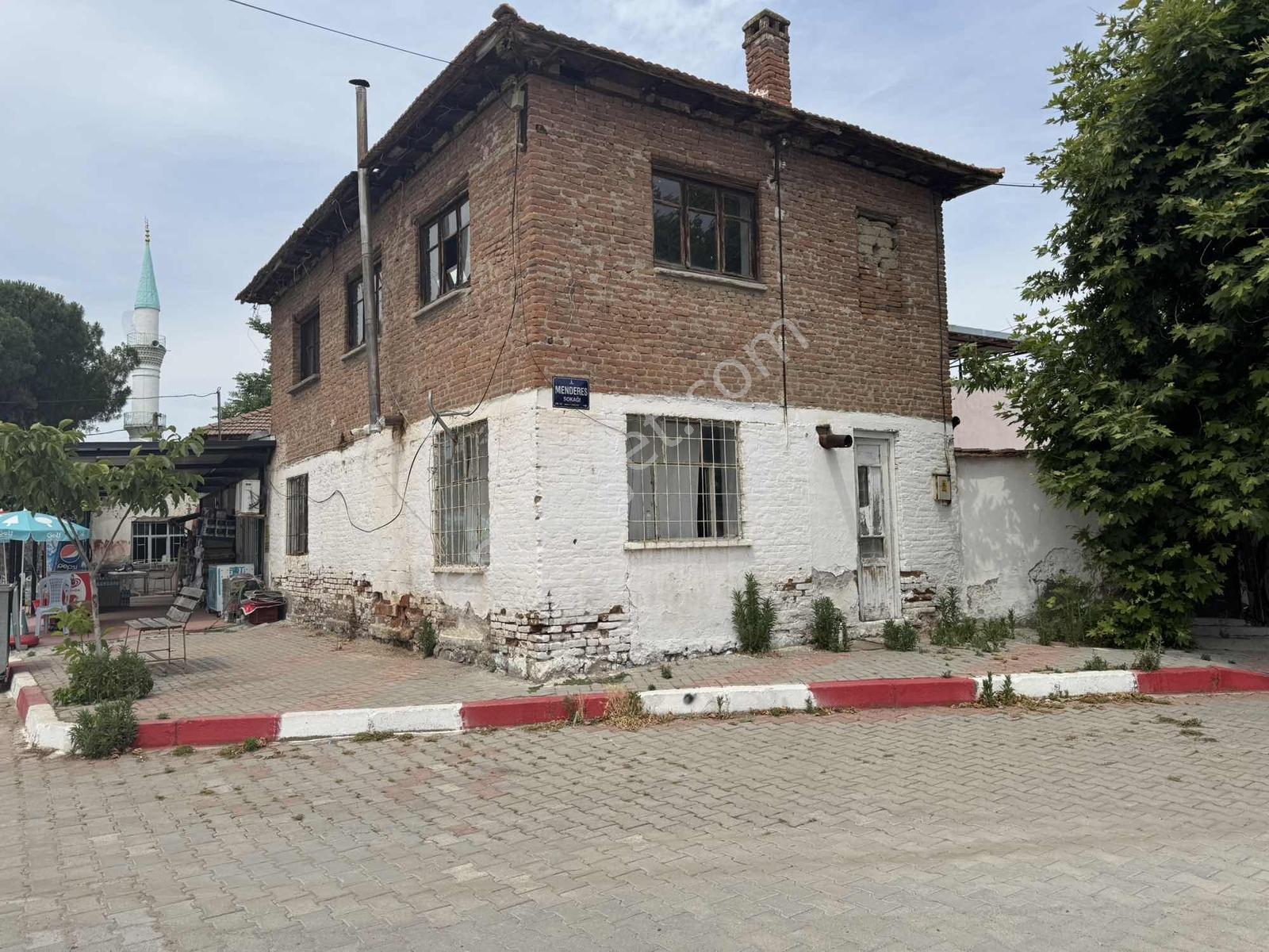 İzmir Bergama Ayasköy Kasabasında 2 Katlı Bahçeli Müstakil Ev - Görsel 27