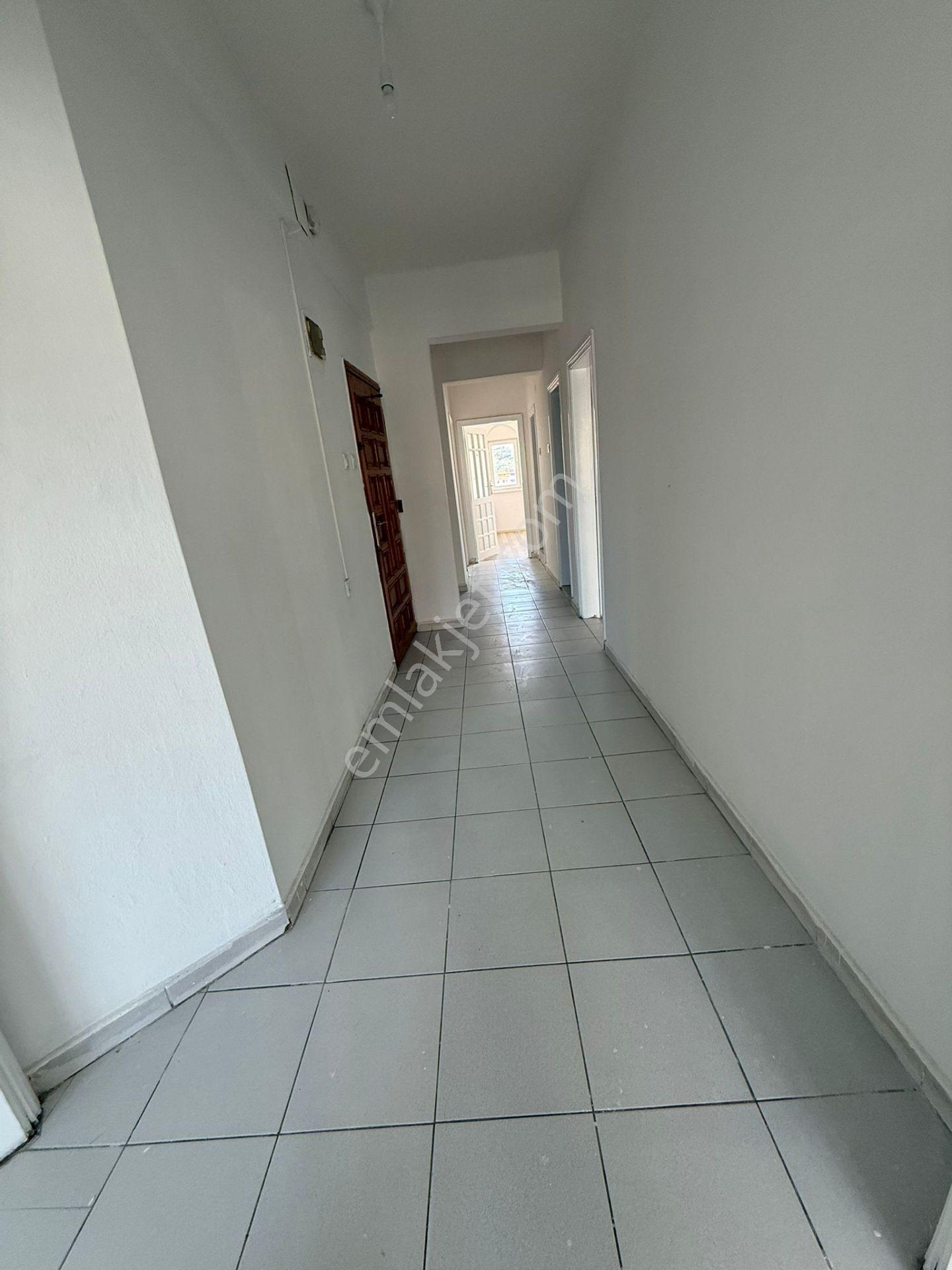 Depozito Yok !! Merkez'de Geniş Ayrı Mutfaklı 2+1 Kiralık Daire - Görsel 5