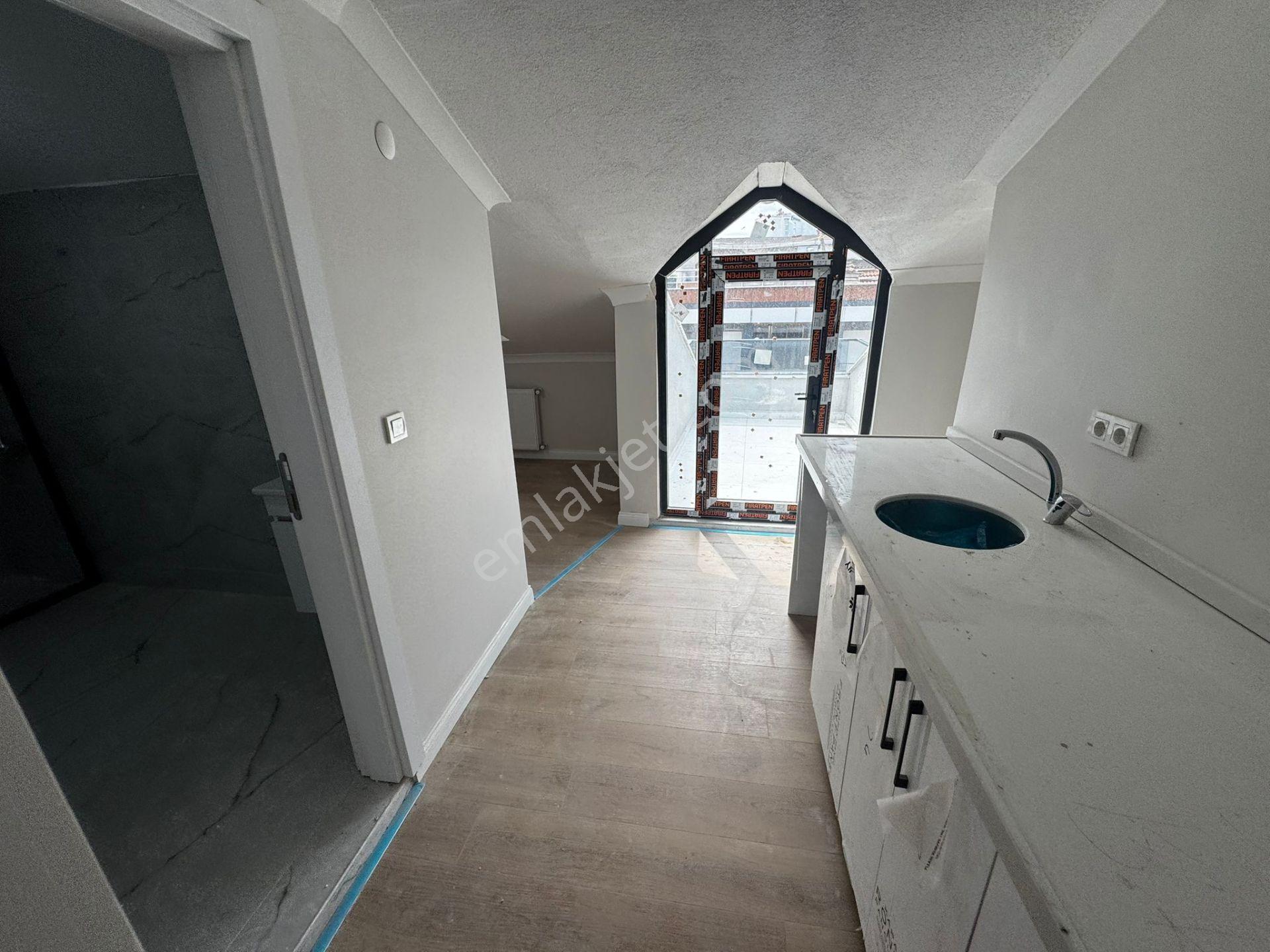 Metroya Yakın █ Sıfır █ 3+1 135 M² 3.kat Satılık Dubleks Daire - Görsel 4