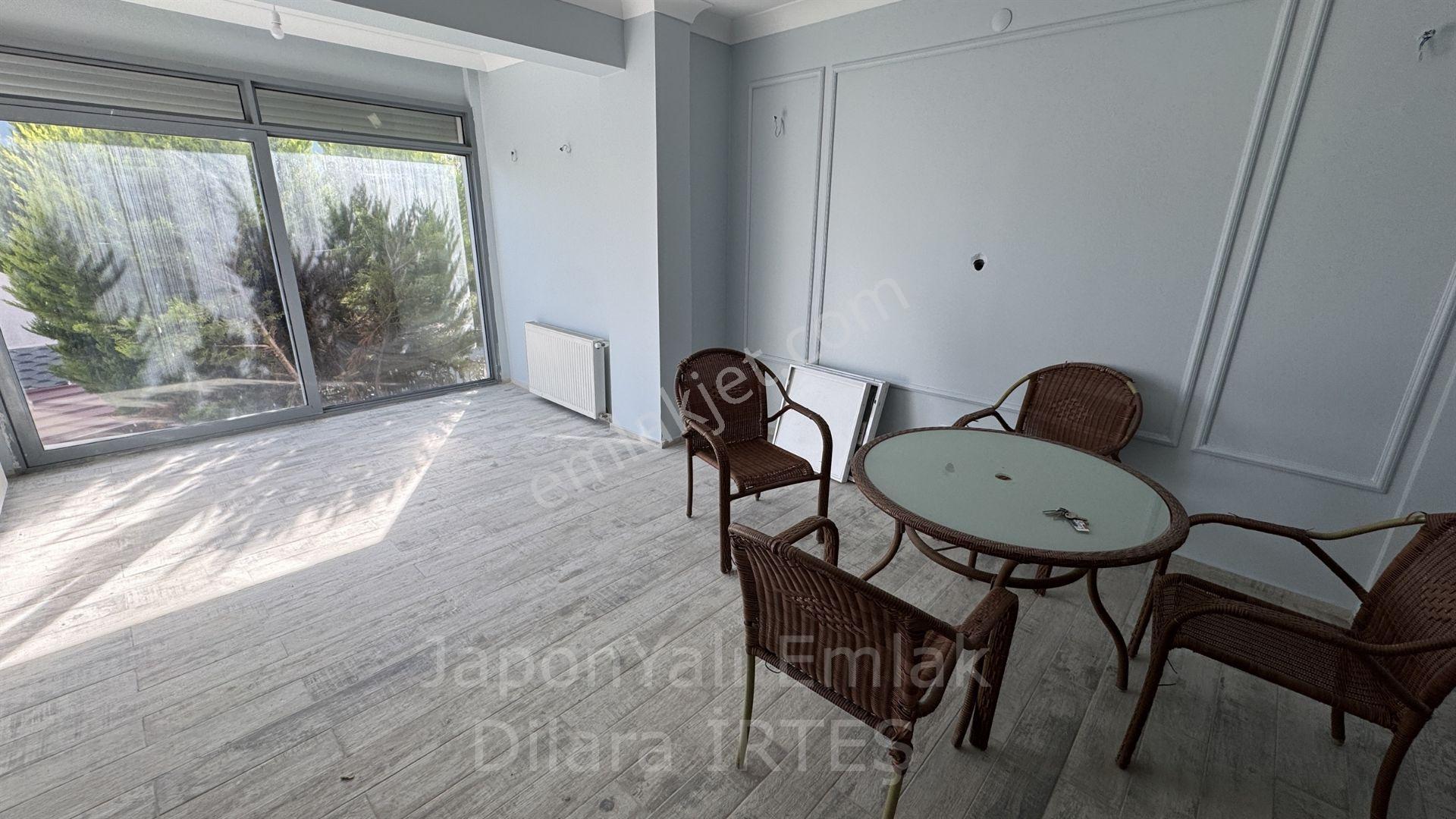 Güzelbahçe Kahramandere Bankacılar Sitesinde 5+1 Satılık Tripleks Villa - Görsel 8