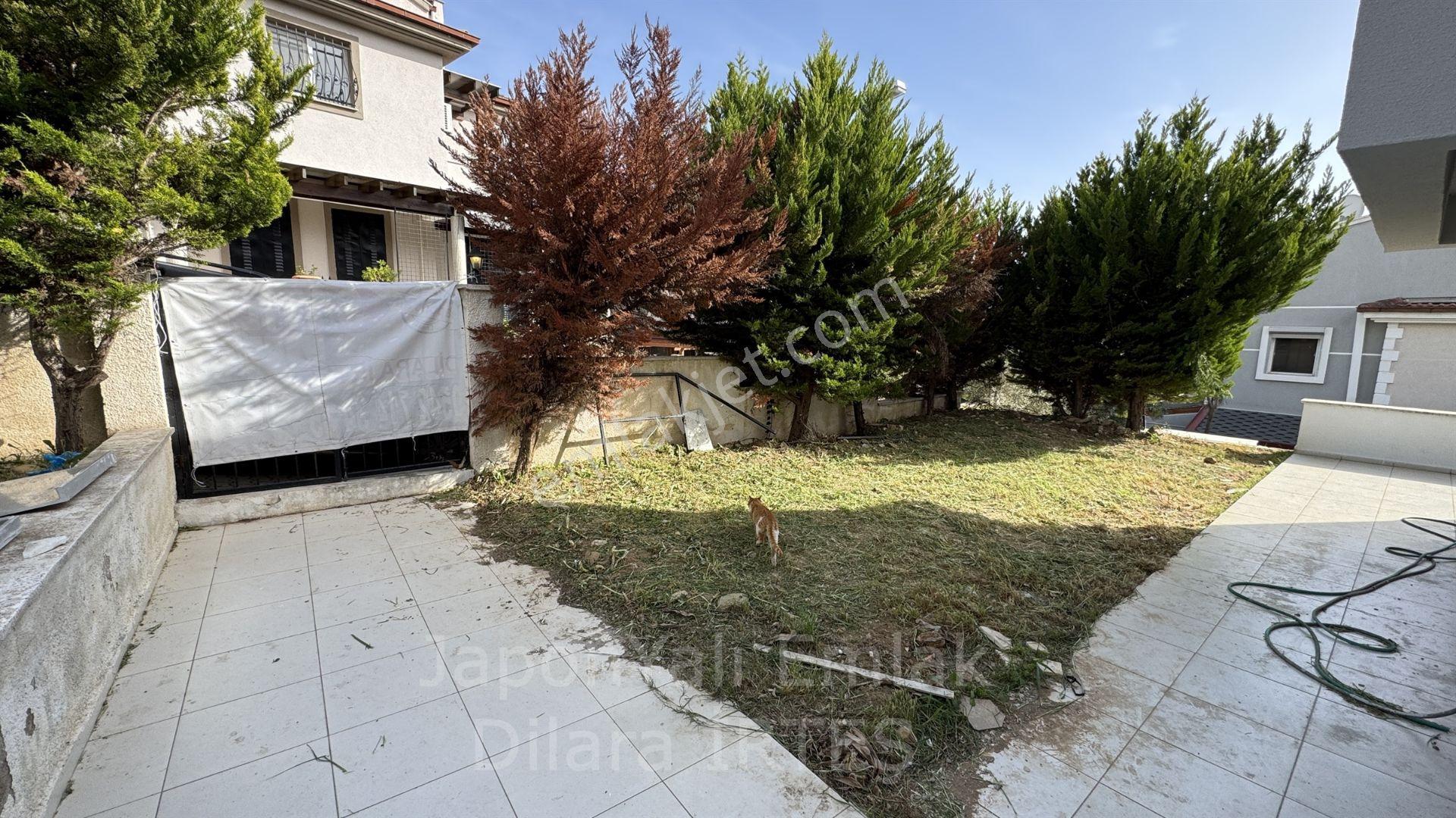 Güzelbahçe Kahramandere Bankacılar Sitesinde 5+1 Satılık Tripleks Villa - Görsel 35