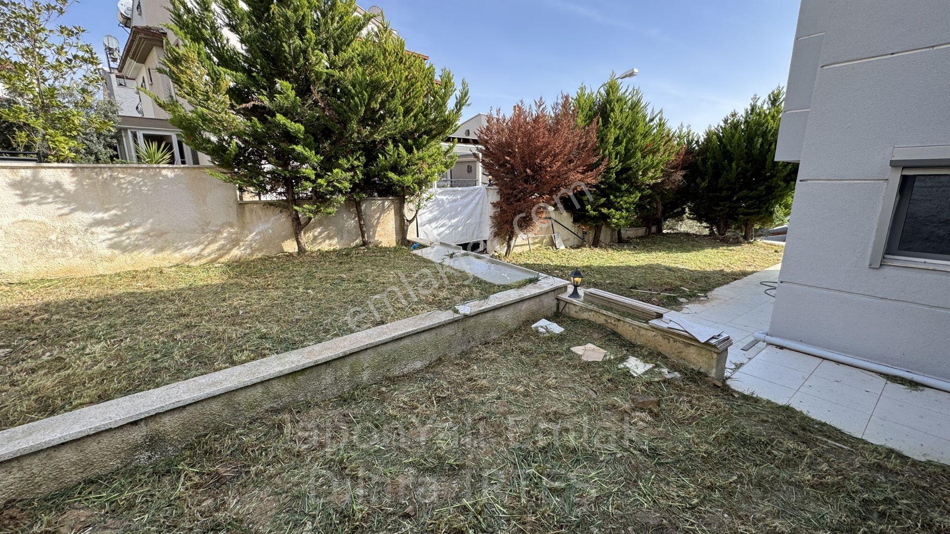 Güzelbahçe Kahramandere Bankacılar Sitesinde 5+1 Satılık Tripleks Villa - Görsel 34