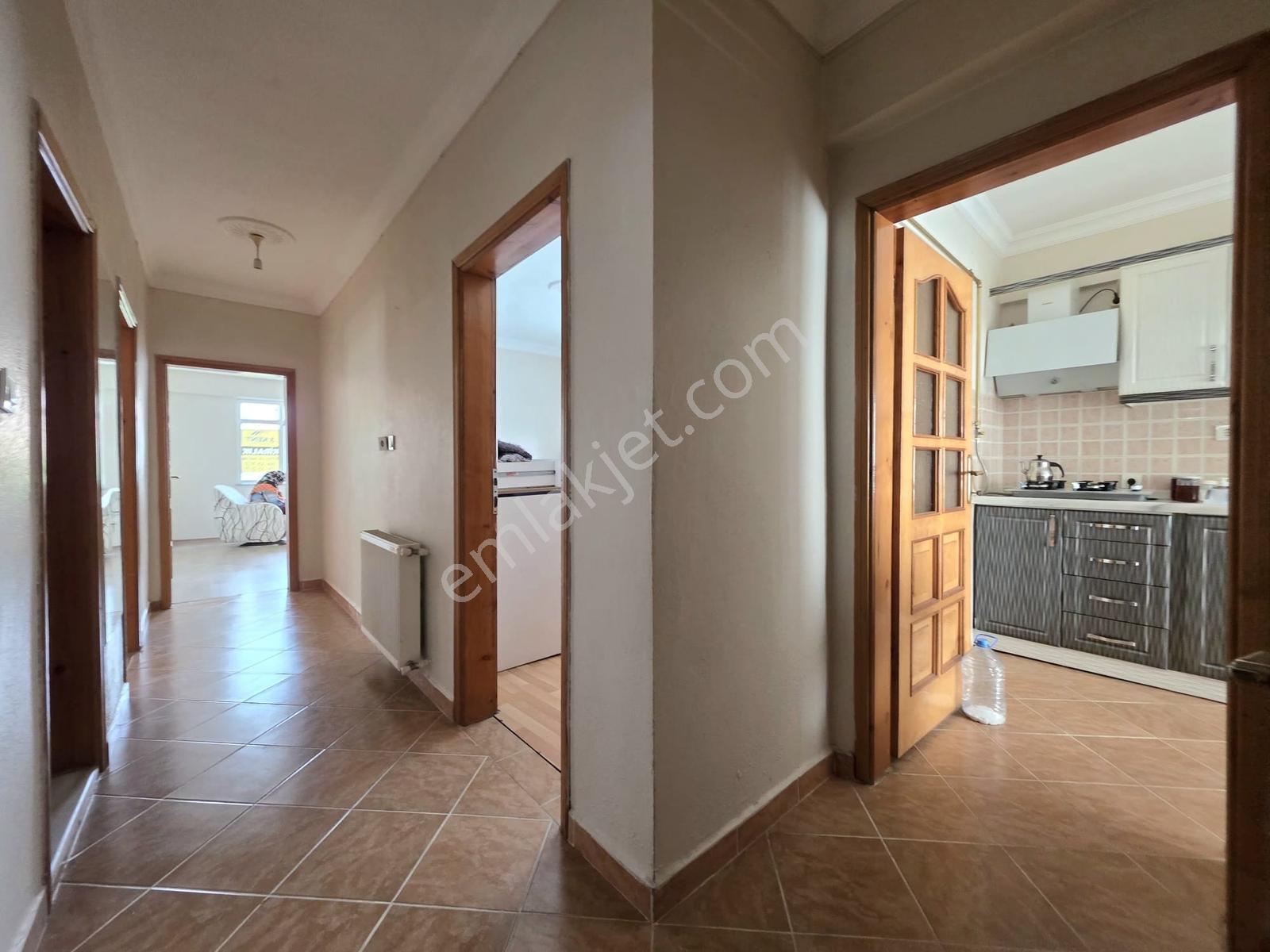 3kentten İzmit Yenişehir'de Merkezi Konumda Kiralık 2+1 Daire! - Görsel 15