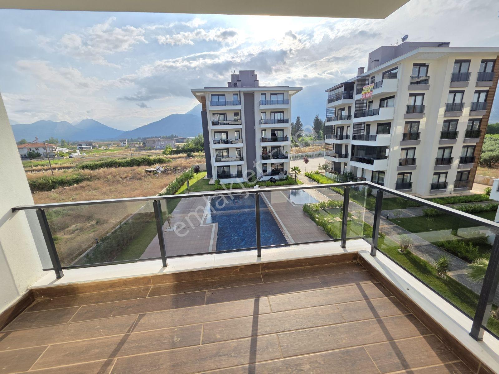 Havuz Manzaralı Geniş 1+1, Birinci Katta / Yeniköy - Görsel 16