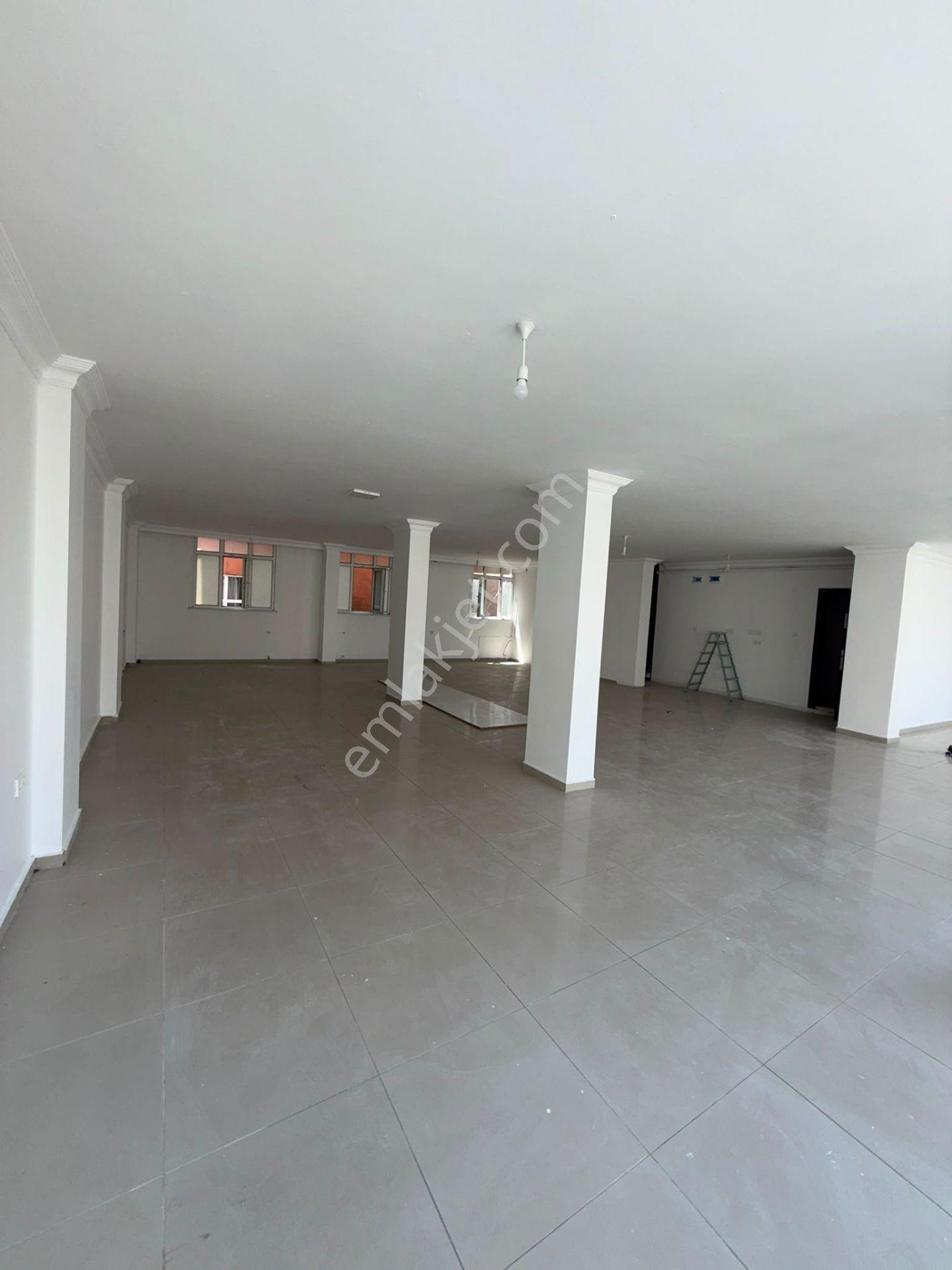 Balıkyolu Caddesi Üzerinde 160 M² Bağımsız Girişli Kiralık Dükkan - Görsel 5