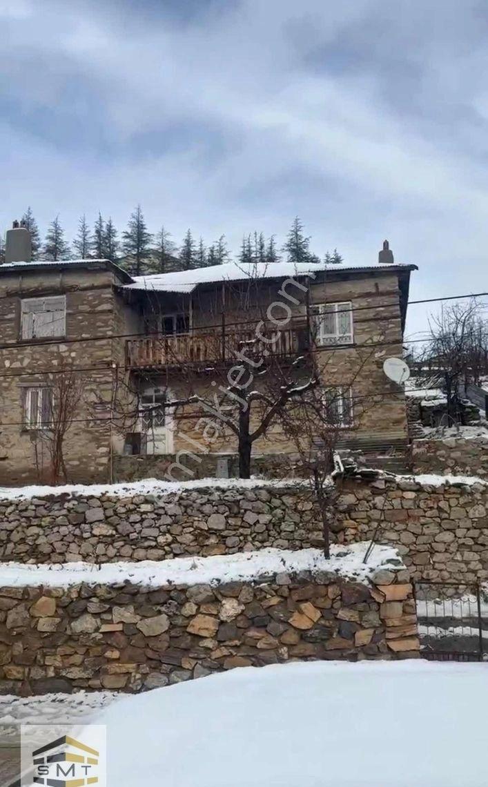 Konya Hadim Taşpınar Merkezde 801 M2 İki Katlı Taş Ev Ve Bahçesi