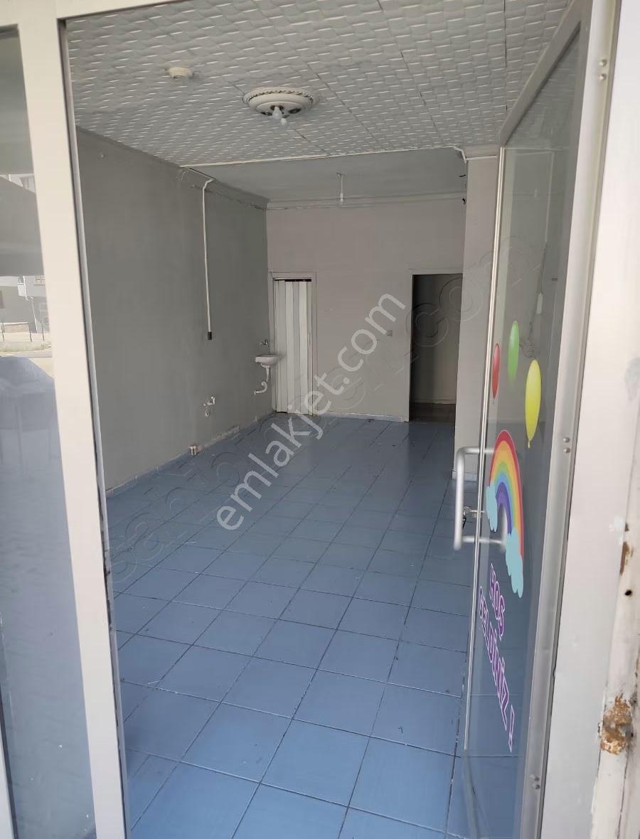 Anadolu Caddesi Üzerinde Kiralık 40m² Avantajlı Dükkan! - Görsel 3