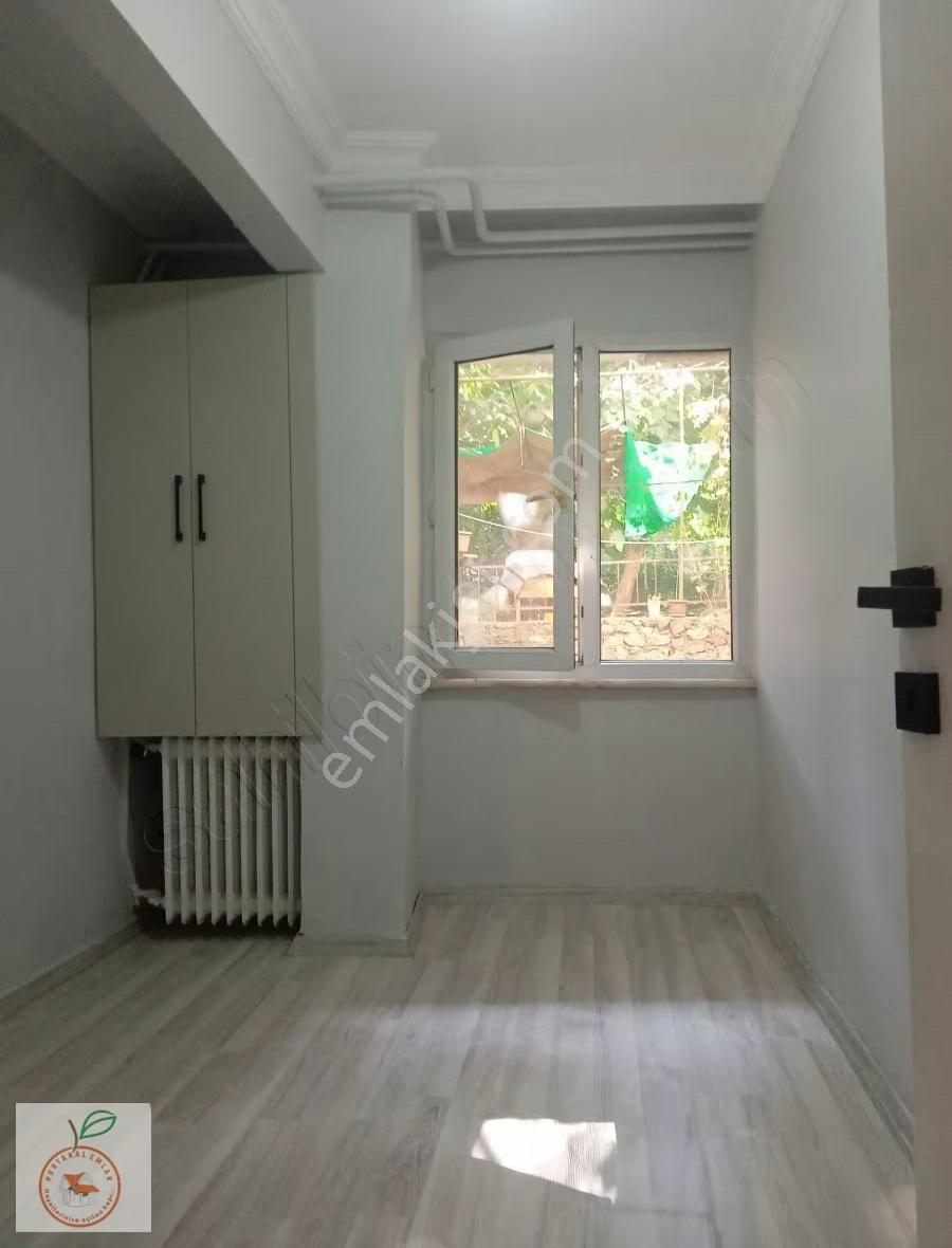Selimiyede İçi Herşeyiyle Yenilenmiş Geniş Bahçeli Kiralık Daire - Görsel 26