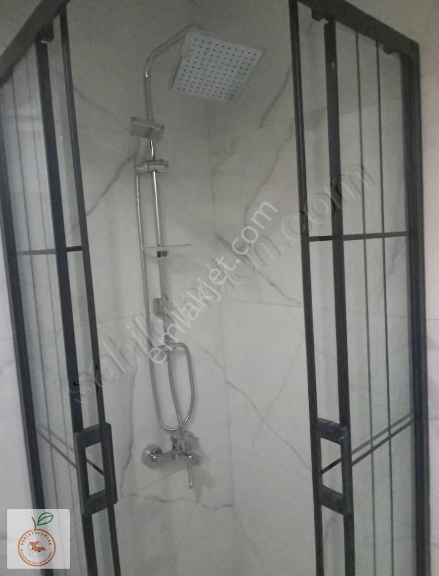 Selimiyede İçi Herşeyiyle Yenilenmiş Geniş Bahçeli Kiralık Daire - Görsel 6