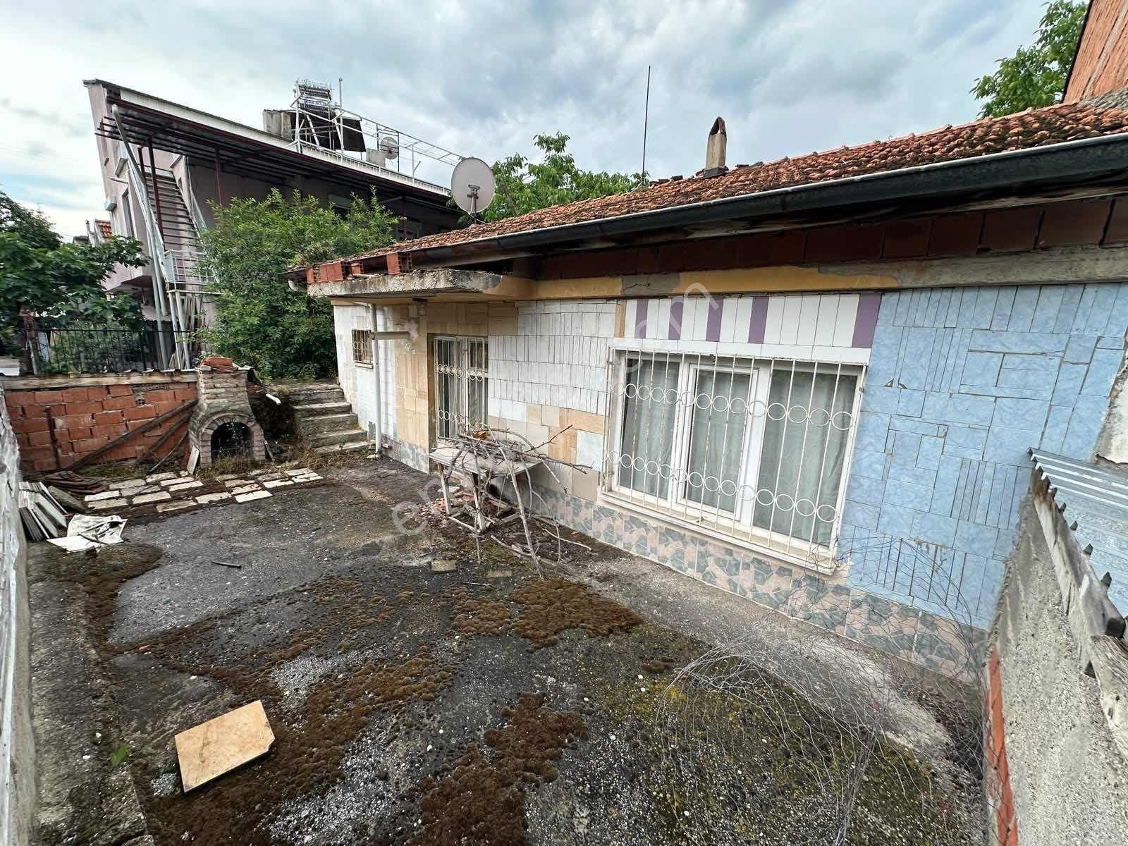 Burdur Merkez Emek Mahallesi Müstakil Bahçeli Satılık Ev - Görsel 16