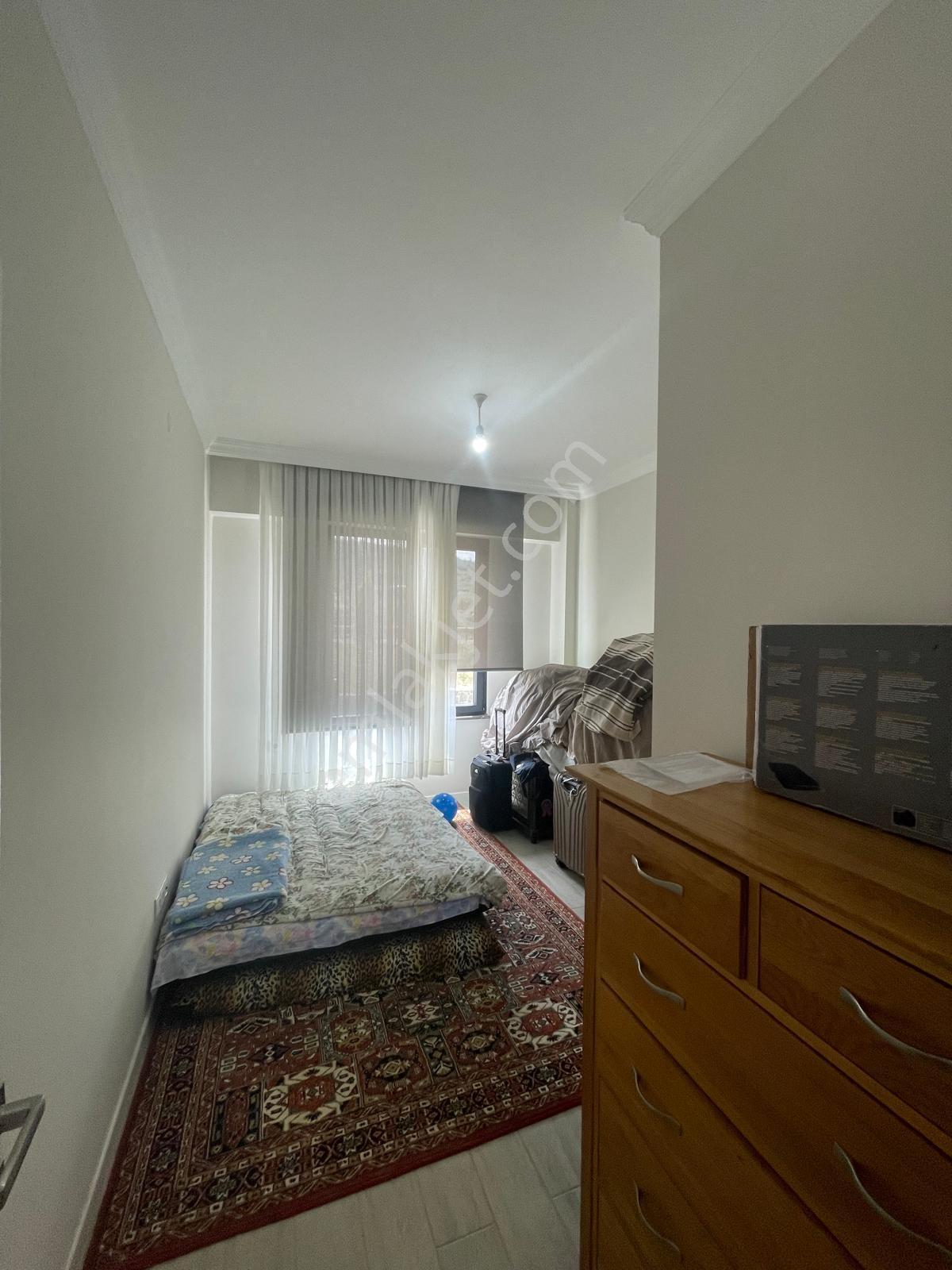 Deniz'e Sıfır Havuzlu Site İçerisinde 2+1 Lüks Daire | 100 M² - Görsel 2