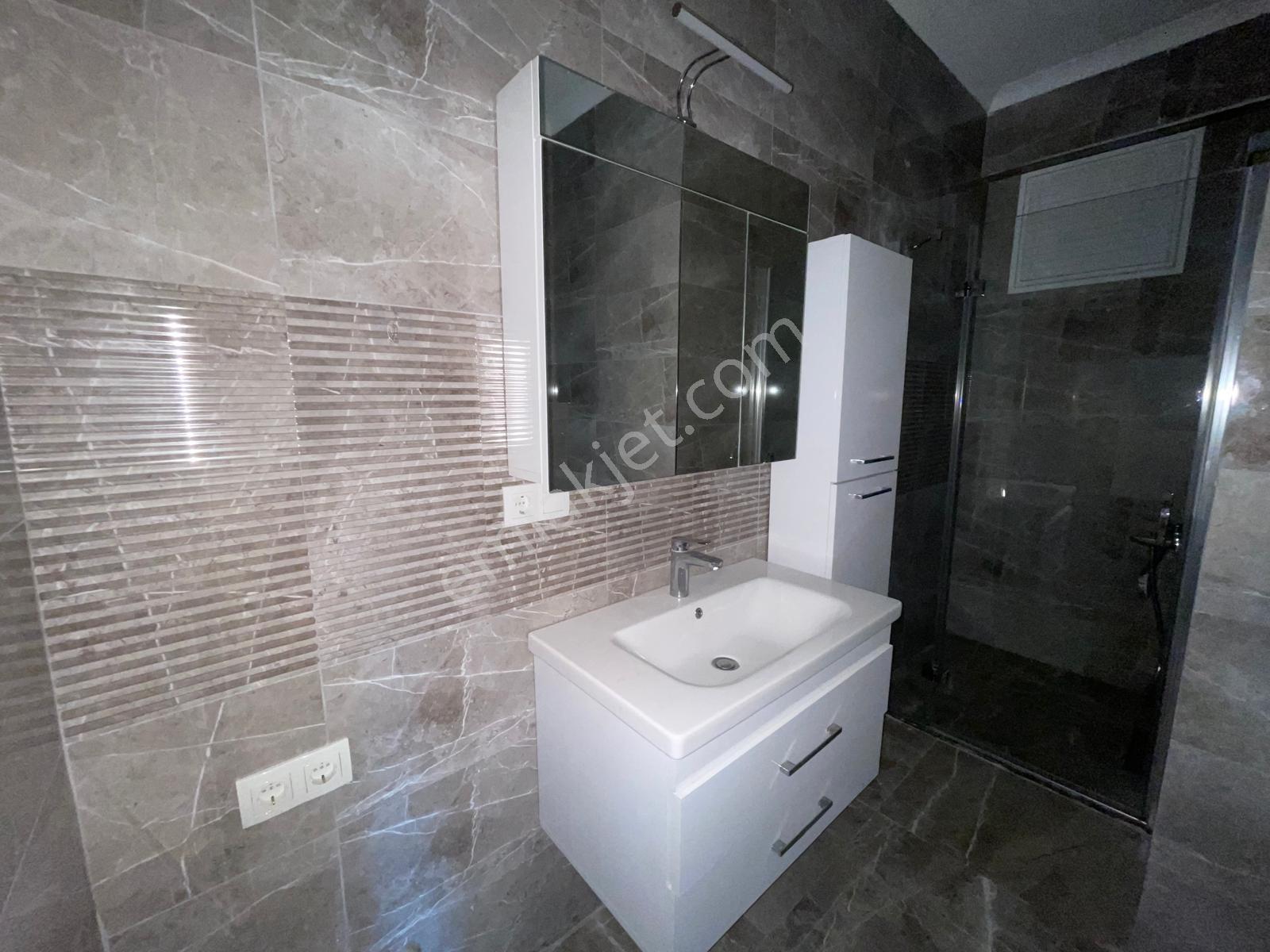 Deniz'e Sıfır Havuzlu Site İçerisinde 2+1 Lüks Daire | 100 M² - Görsel 4