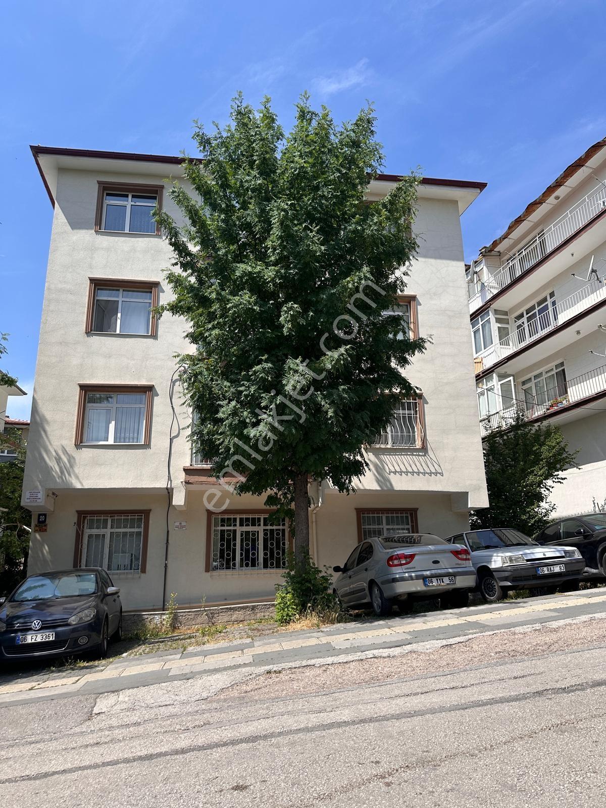 Ankara Tıp Hastanesi Yanı Katta 2+1 Acill Daire - Görsel 11