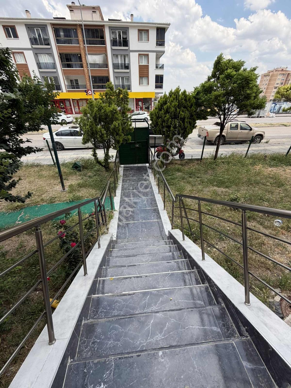 A L C Den Orta Pınar Tokide Ara Katta Asansörlü 3+1 Satılık - Görsel 4