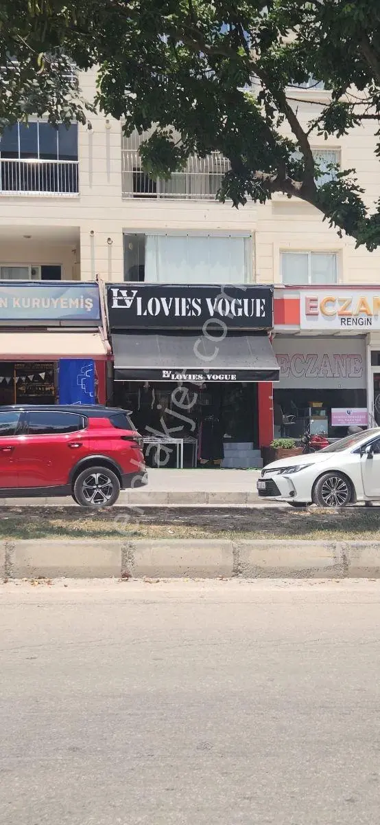 Bulvar Üzeri Güney Cepheli Mahallenin En İşlek Yerinde Araç Tks