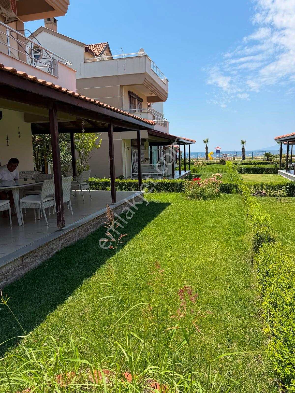 Ümmetoğlu'ndan Dikili Elityar Sitesinde Denize Sıfır 3.sıra 200 M² Bahçeli - Görsel 2