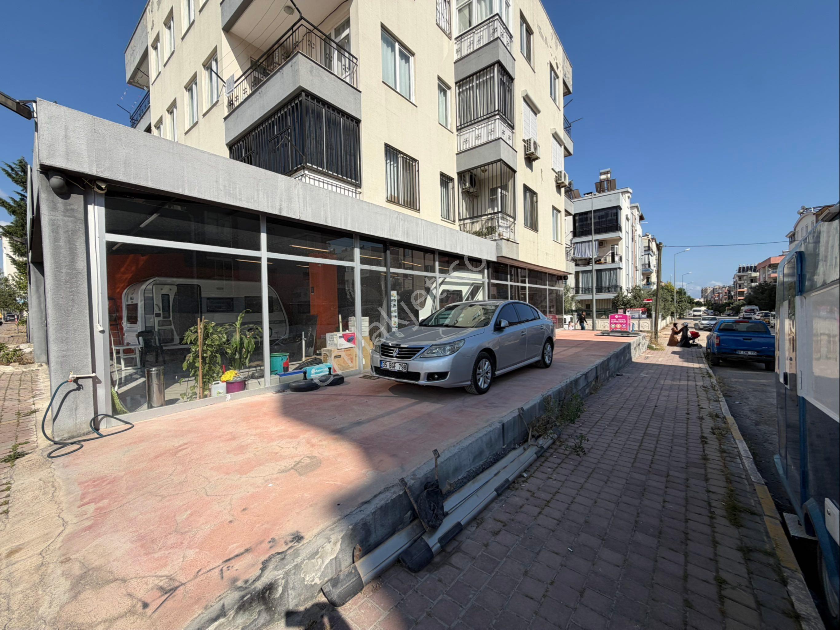 Antalya Kepez Şafak'ta Devren Satılık Karavan Showroomu - Görsel 12