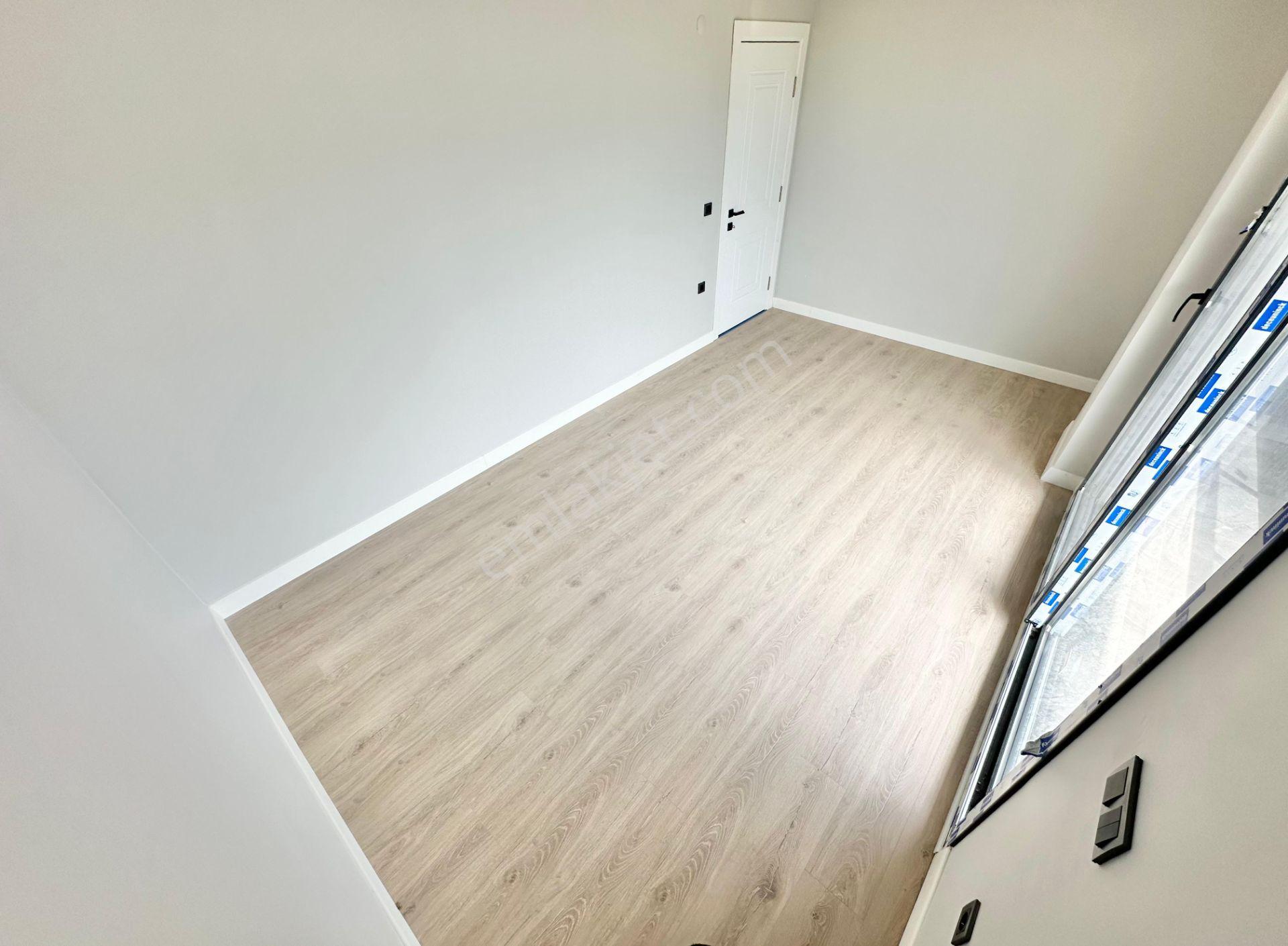 ꧁ay Emlaktan꧂denize Sadece 50 Mt Yüzme Havuzlu Geniş Bahçeli Satılık 3+1 Villa - Görsel 21