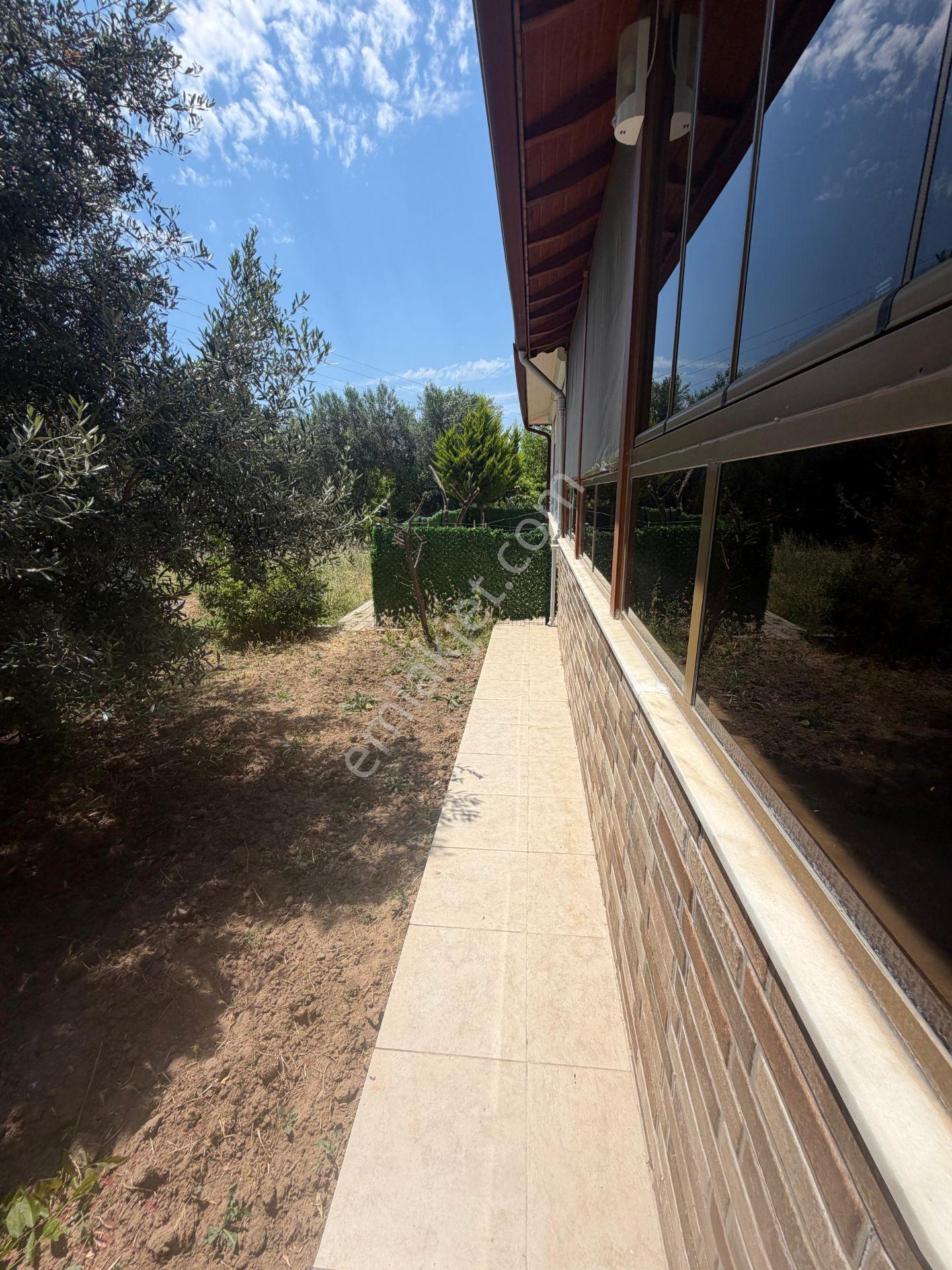 Ümmetoğlu'ndan Gazeteciler Sitesinde 4+1 Bahçeli Tripleks Villa Denize 900 Metre - Görsel 27