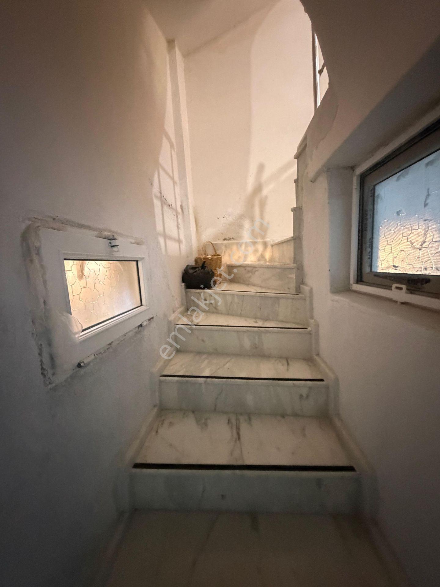 Ümmetoğlu'ndan Gazeteciler Sitesinde 4+1 Bahçeli Tripleks Villa Denize 900 Metre - Görsel 33