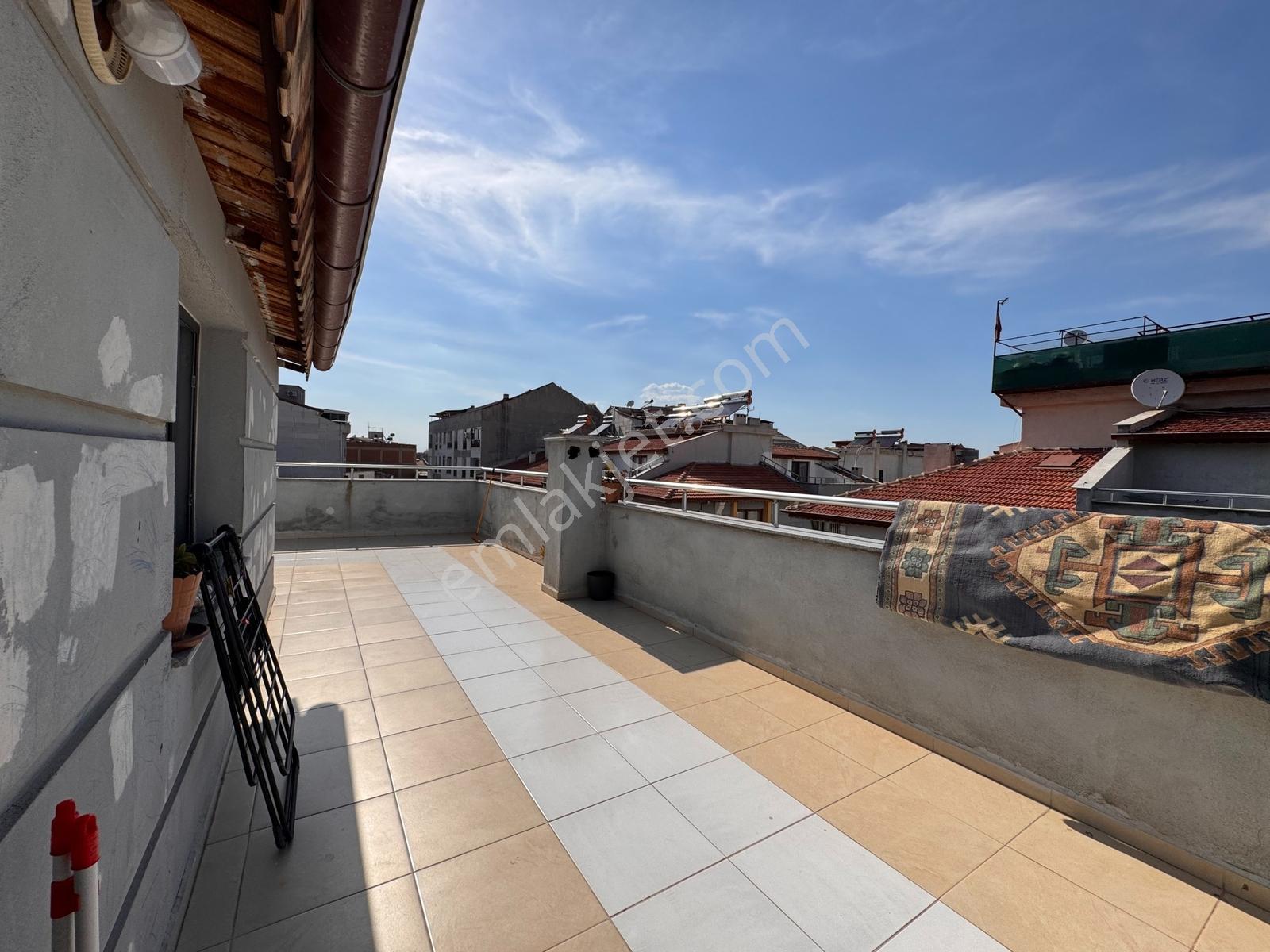Kocaçeşme'de Satılık 4+1 170 M2 Doğalgazlı Dubleks Daire - Görsel 15